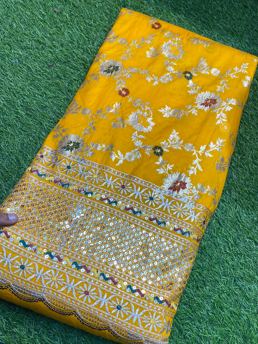 Premium Pure DOLA SILK. Meena work with heavy border ♥️