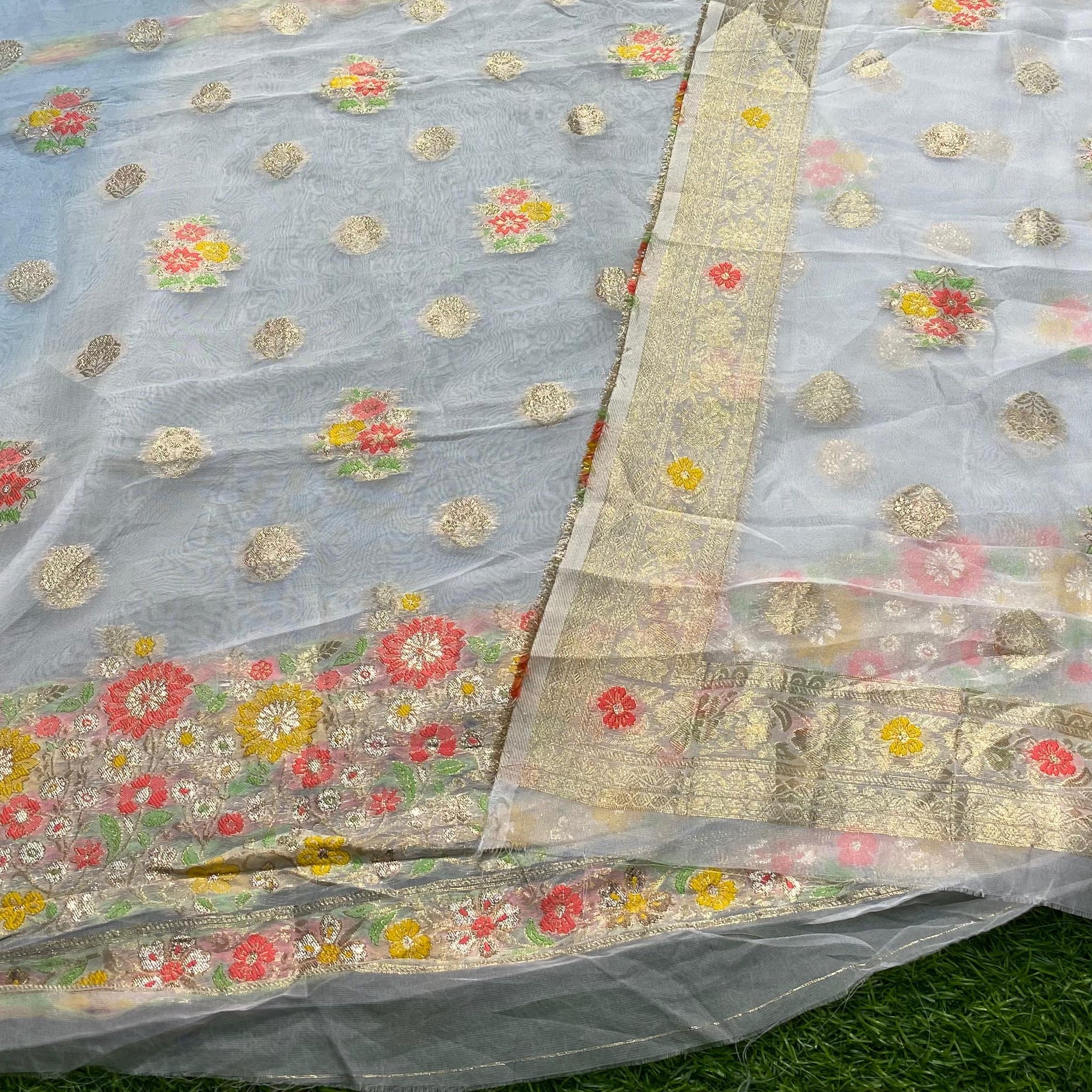 Most Premium Quality Of Suits - Soft Organza Dyeable  ( Complete Suit With SALWAAR)