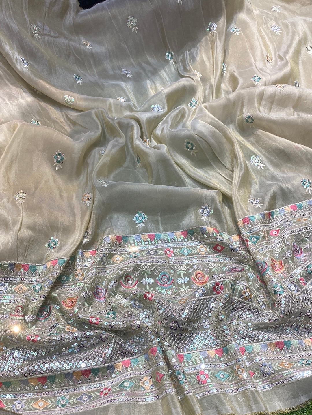 Premium Quality Of Russian Silk Fabric - Border DYEABLE