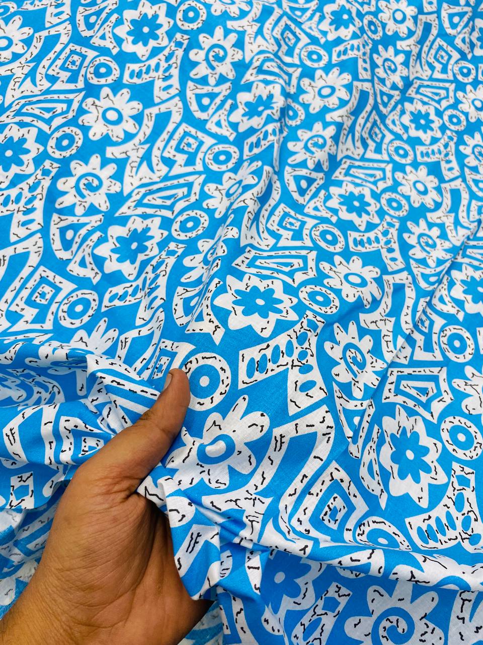 (2.5 Meter Cut SIZE) Most Premium Pure Cotton 80*80 Fabric With Digital PRINTED