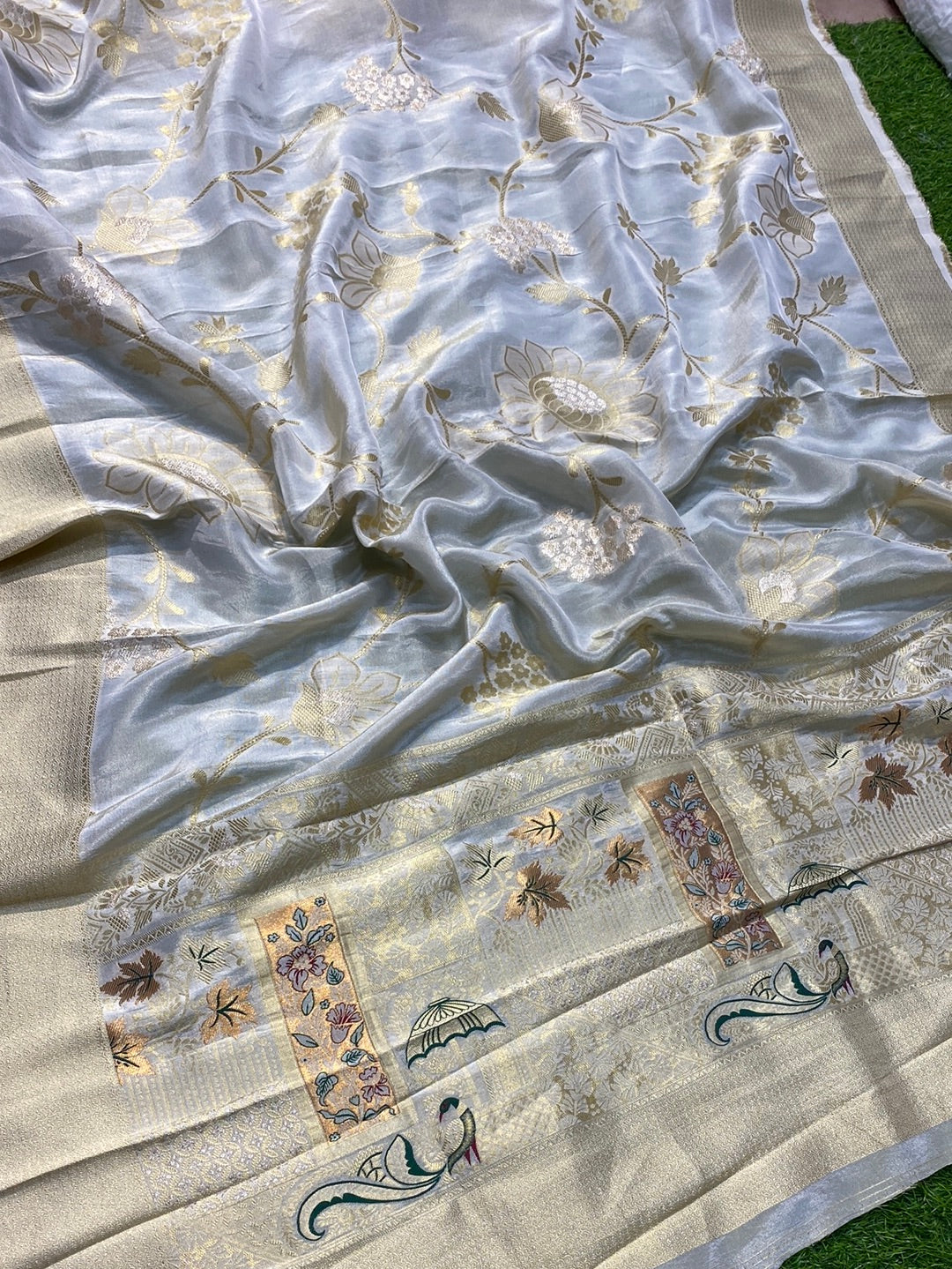 MOST Premium Quality Of Russian Silk Sarees - DYEABLE