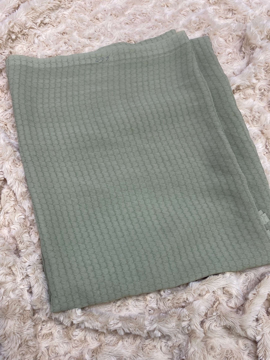 PRINTED Fabric On SALE Cut Size Of. 1.60 Meter