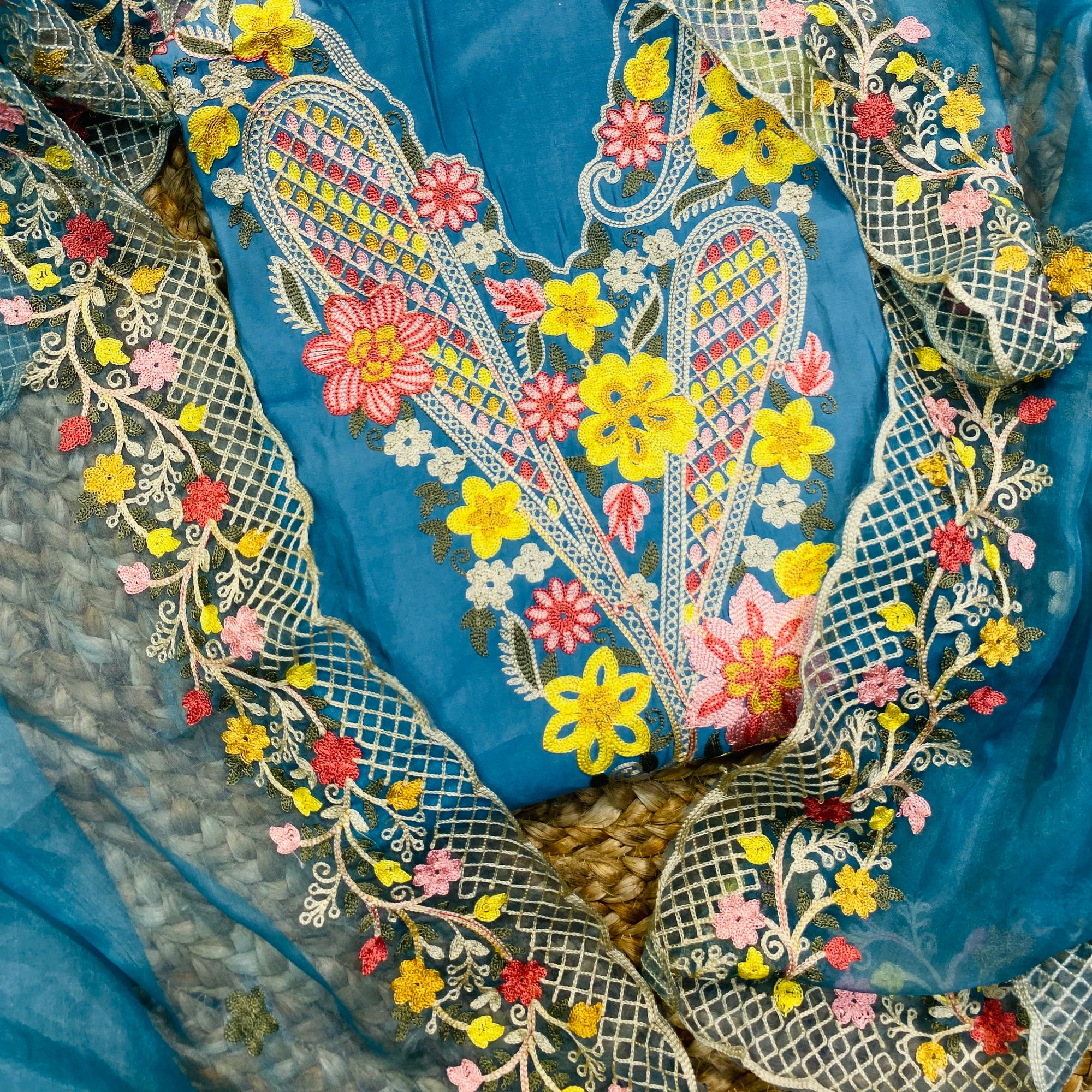 Most Premium Quality Of Suits - Complete Suit ❤