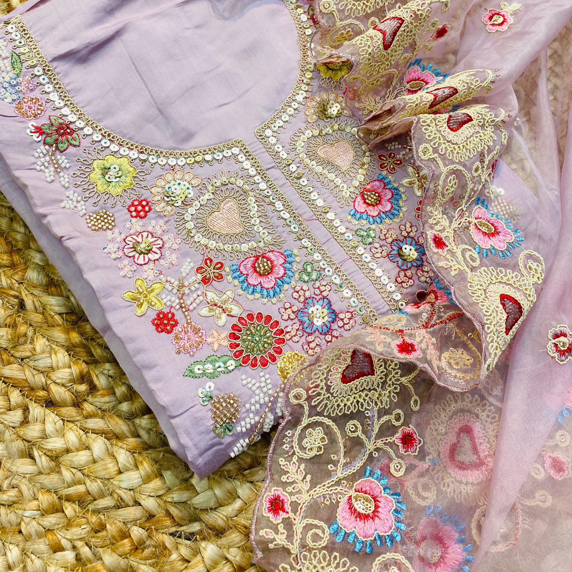 Most Premium Quality Of Suits - Complete Suit ❤