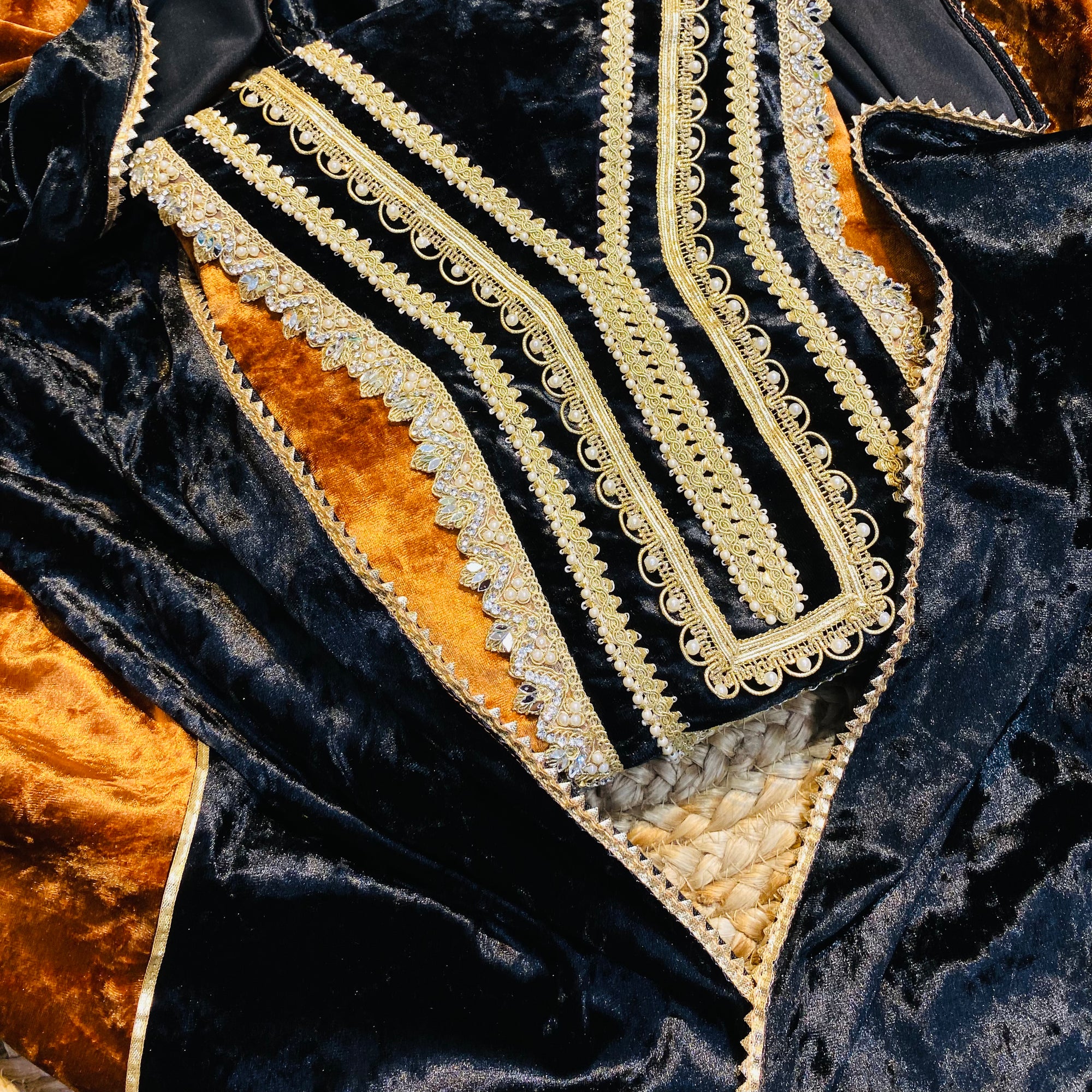 Most Premium Imported ICE Velvet Fabric Complete Suit