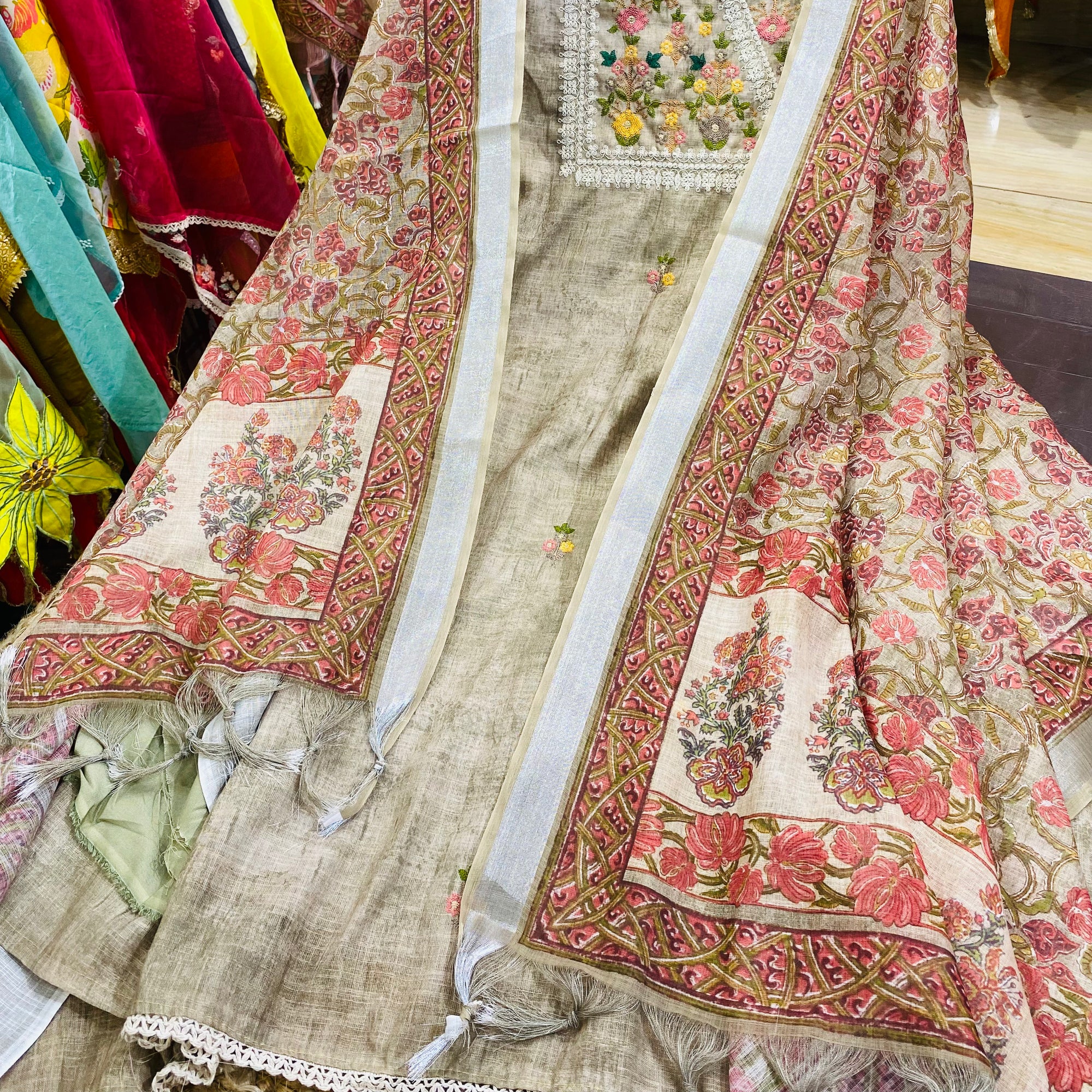 Most Premium Quality Of Suits - Complete Suit ❤