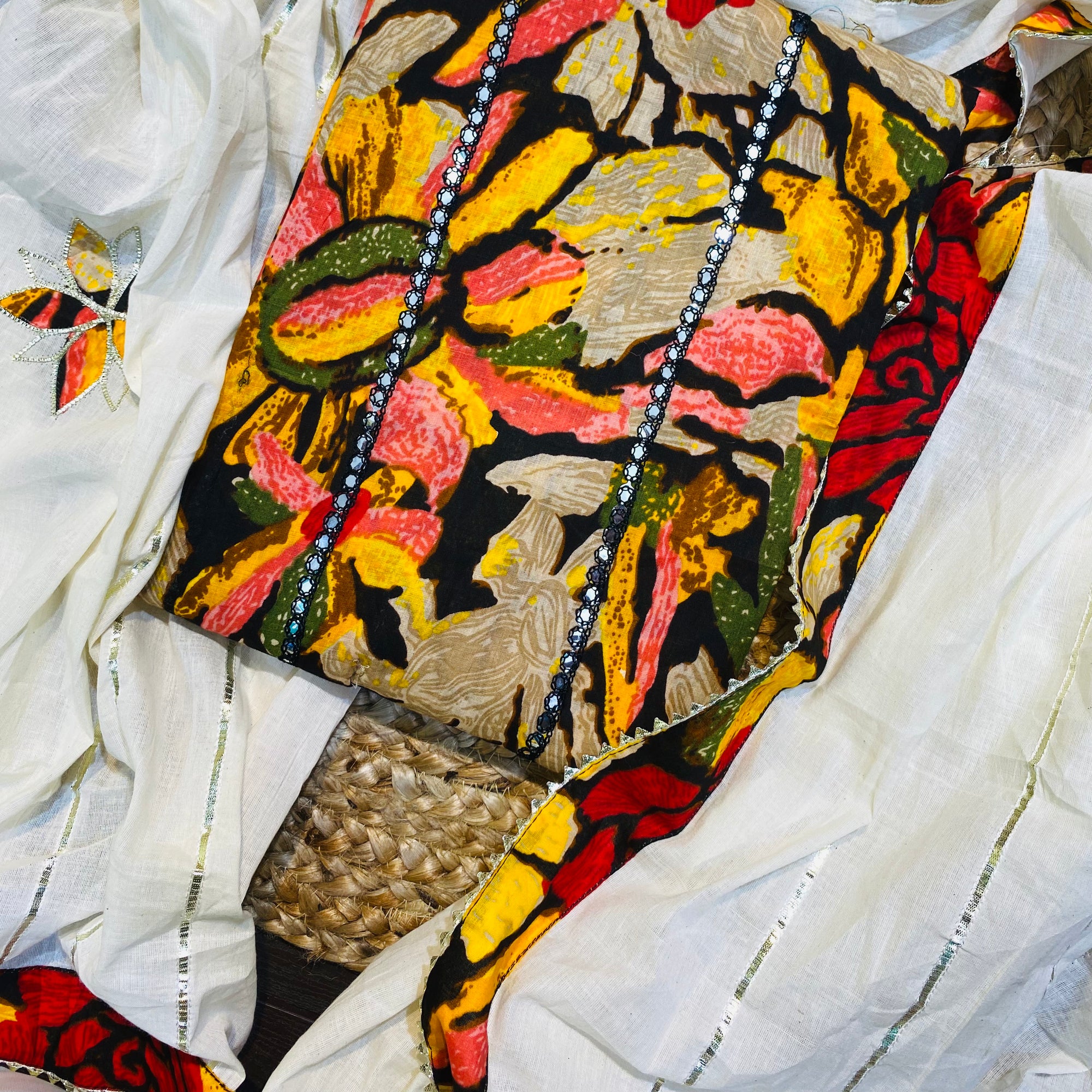 Most Premium Quality Of Suits - Complete Suit ❤