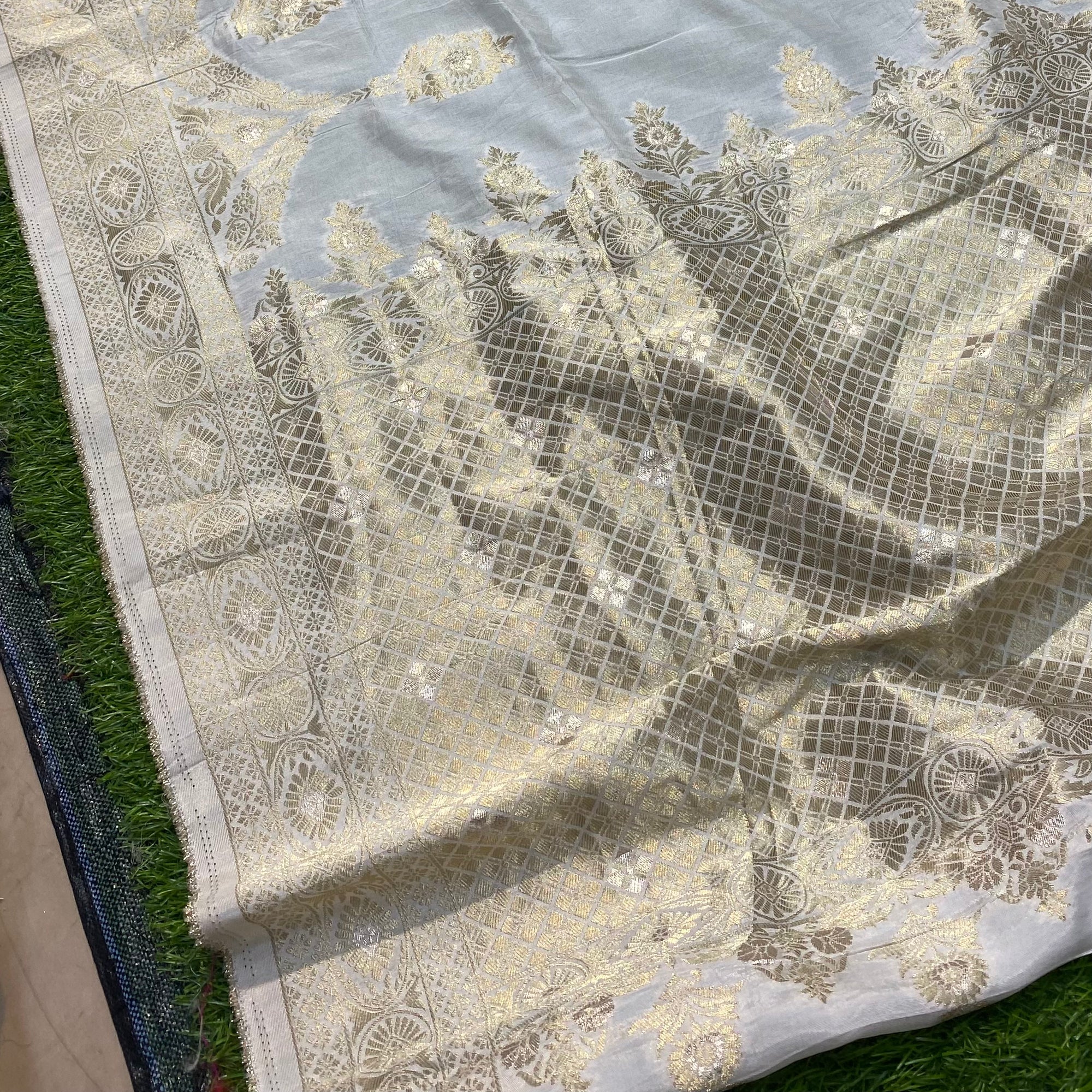 Premium Pure Dola Silk Saree! ♥ On Discount Now