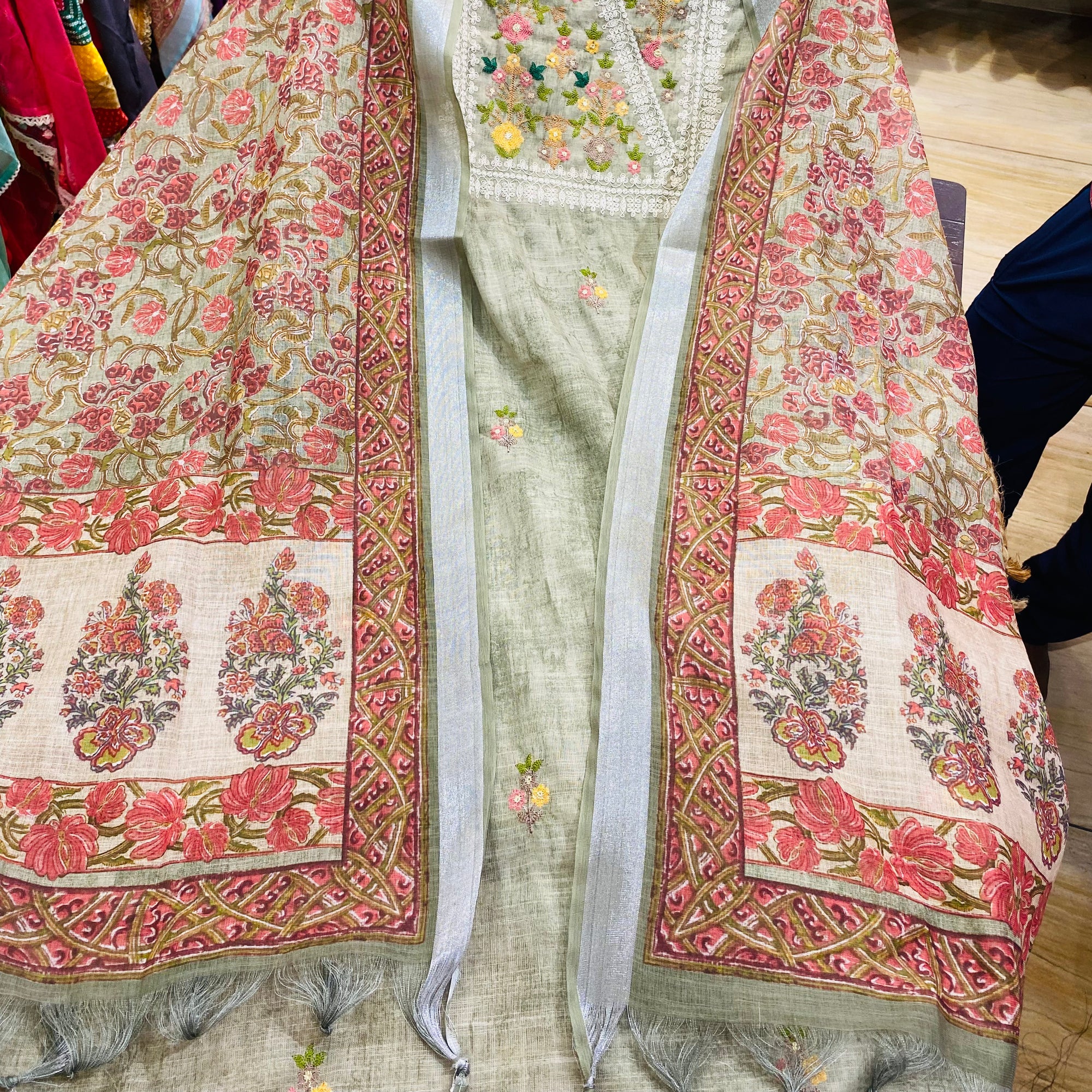 Most Premium Quality Of Suits - Complete Suit ❤