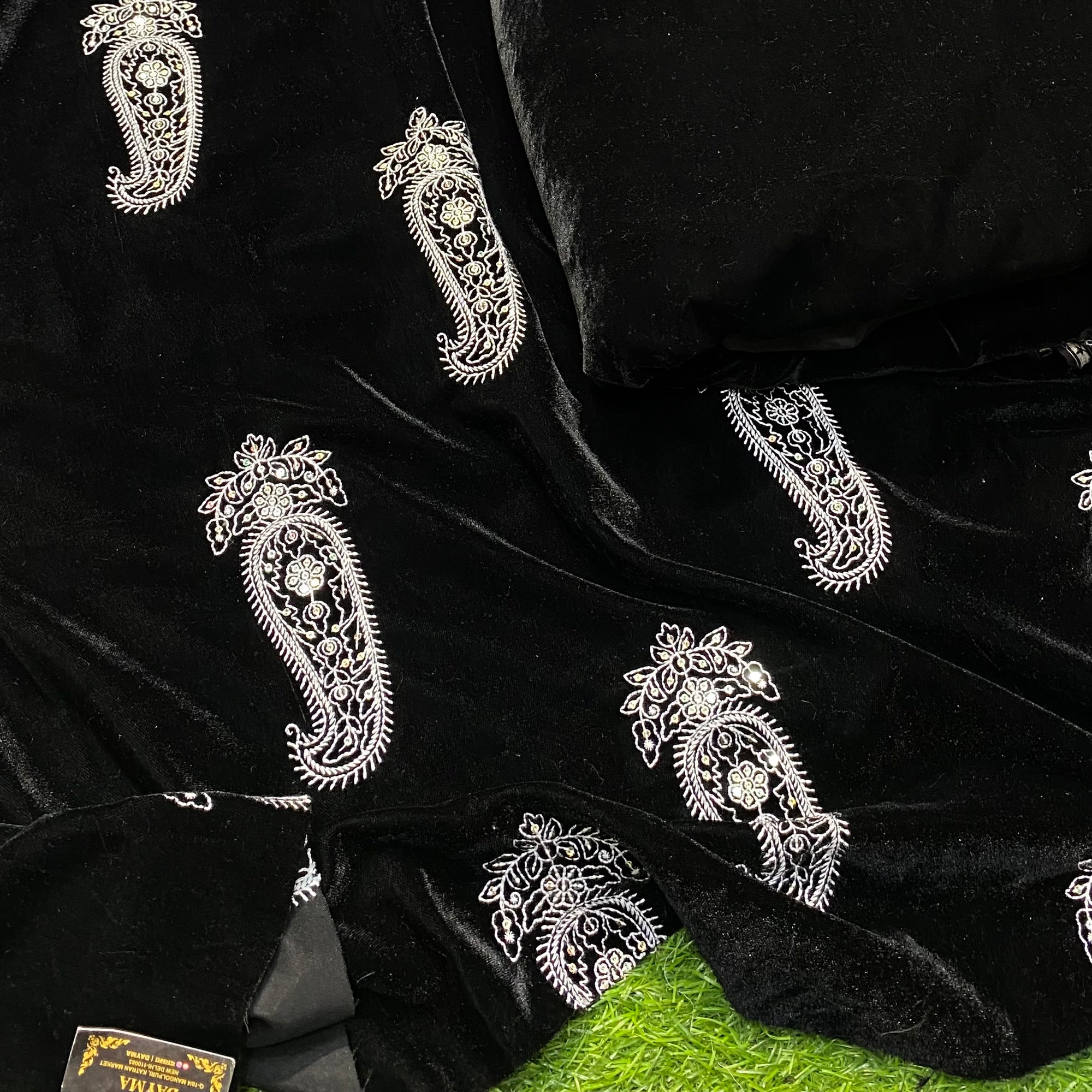 PREMIUM Quality Of Velvet 11000 suits ♥️