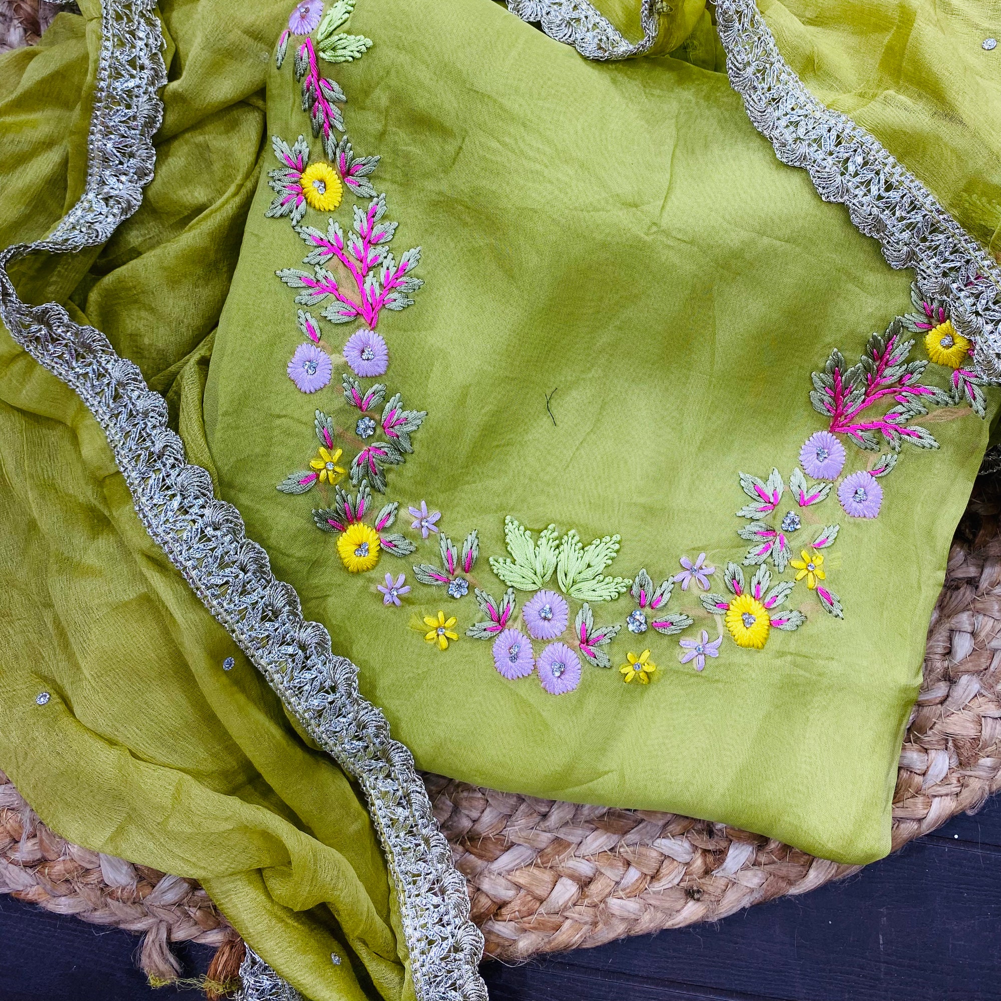 Most Premium Quality Of Suits - Complete Suit ❤