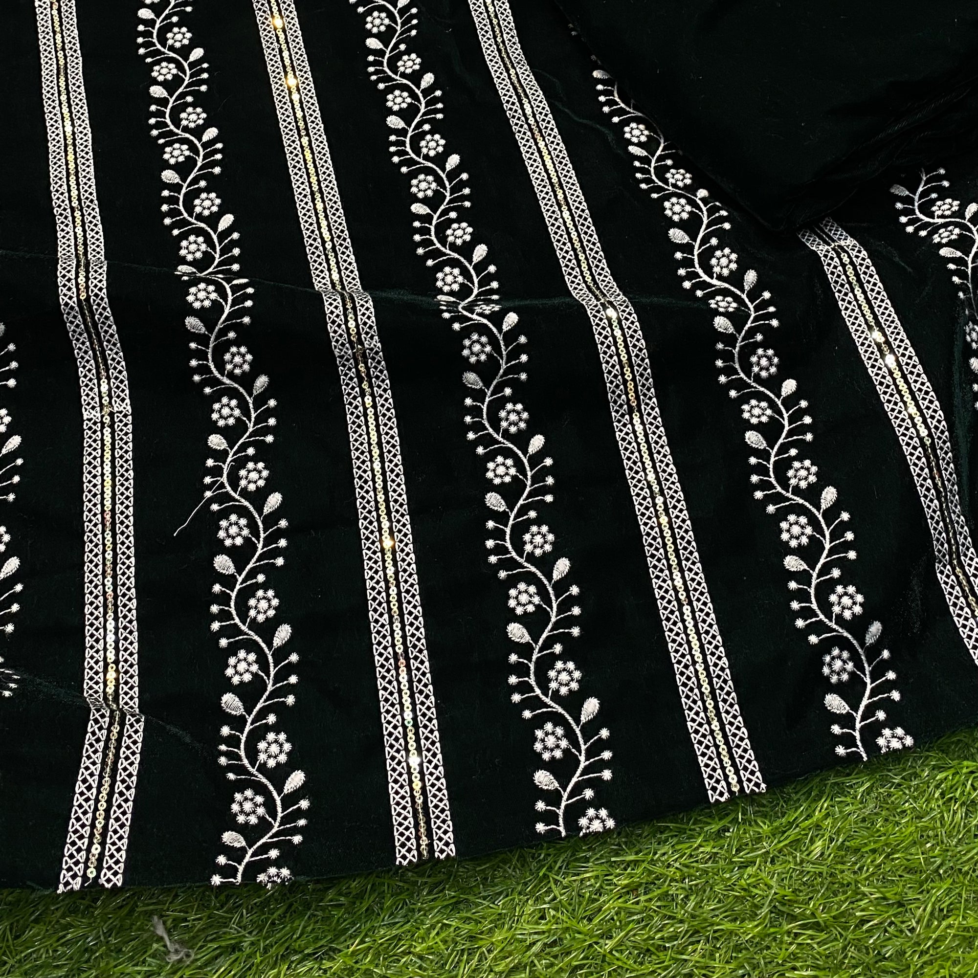 PREMIUM Quality Of Velvet 11000 suits ♥️