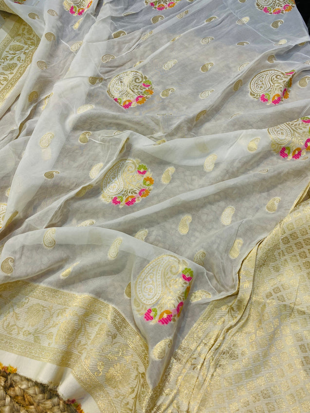 SALE!! MOST Premium Quality Of Sarees - DYEABLE