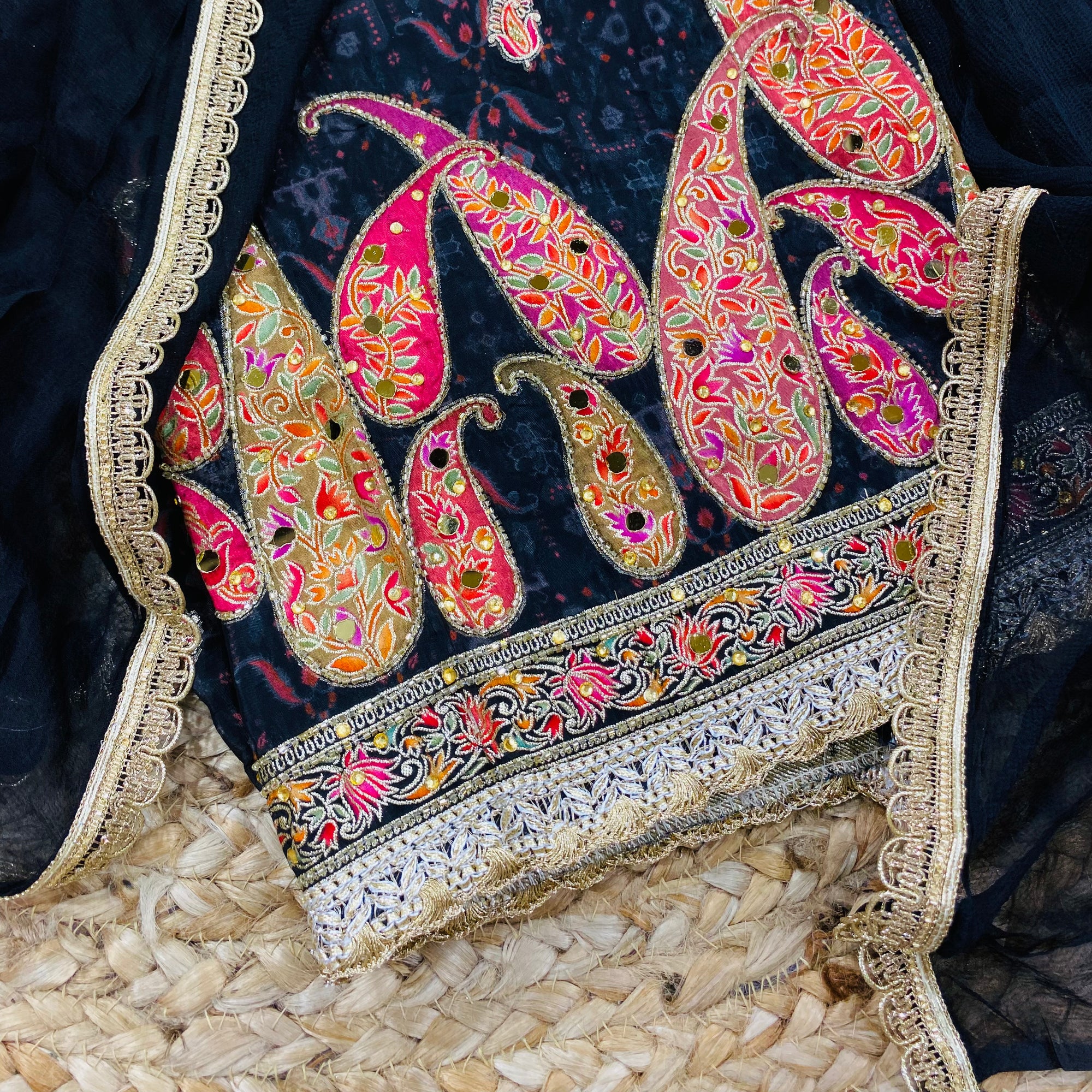 Most Premium Quality Of Suits - Complete Suit ❤