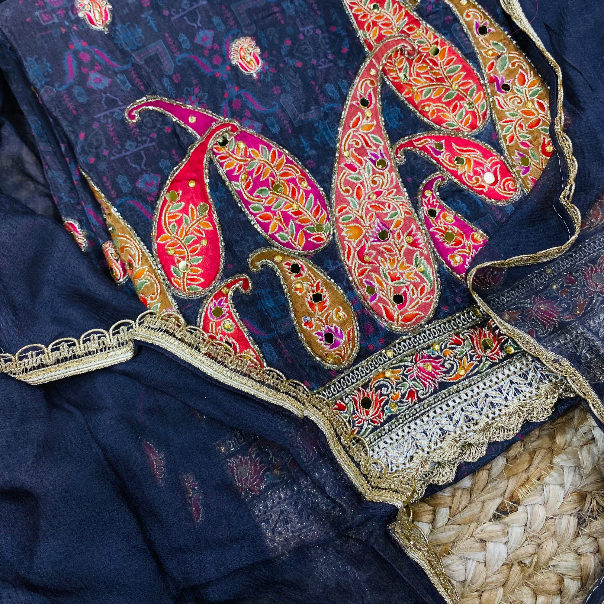 Most Premium Quality Of Suits - Complete Suit ❤