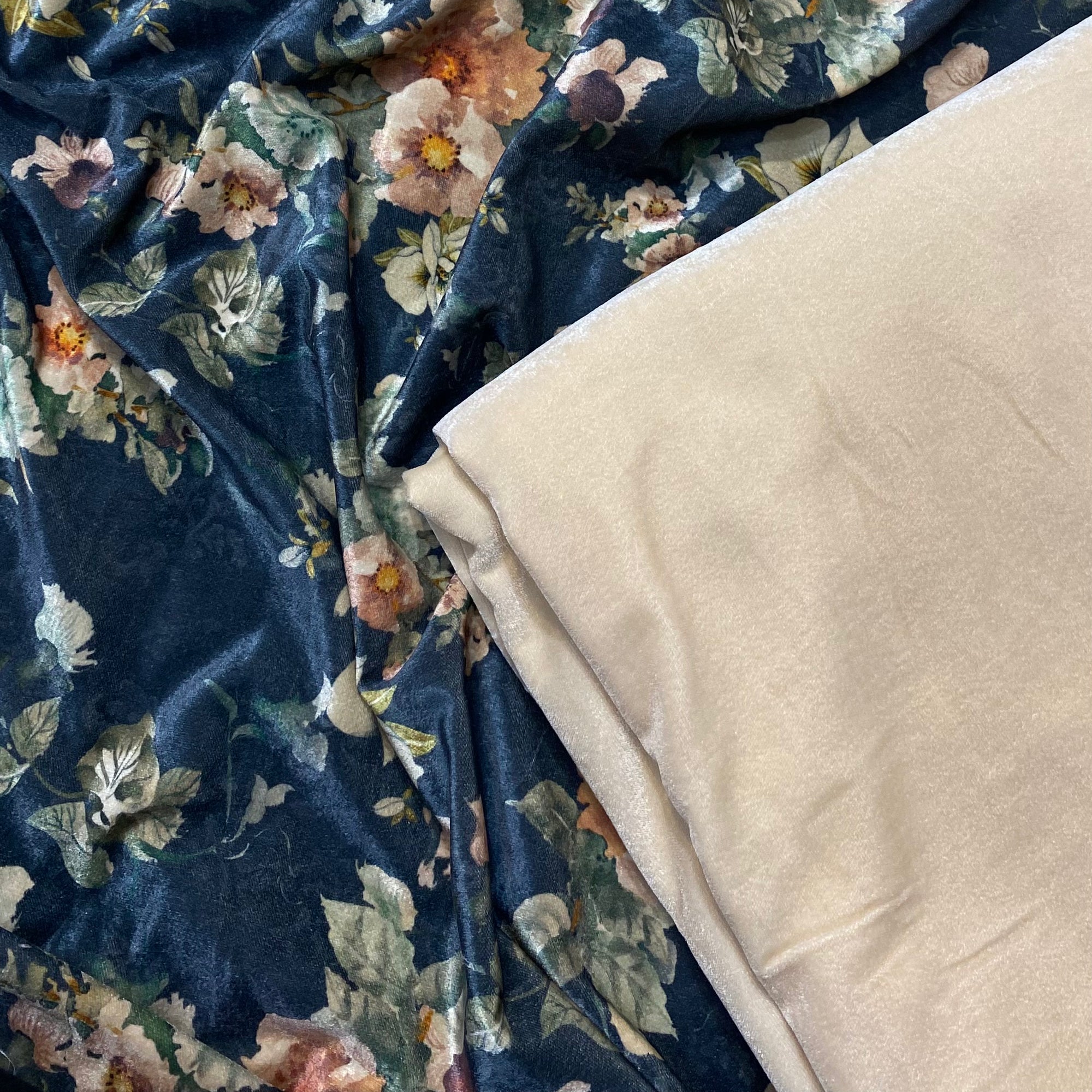 PREMIUM Quality Of Velvet 11000 suits ♥️