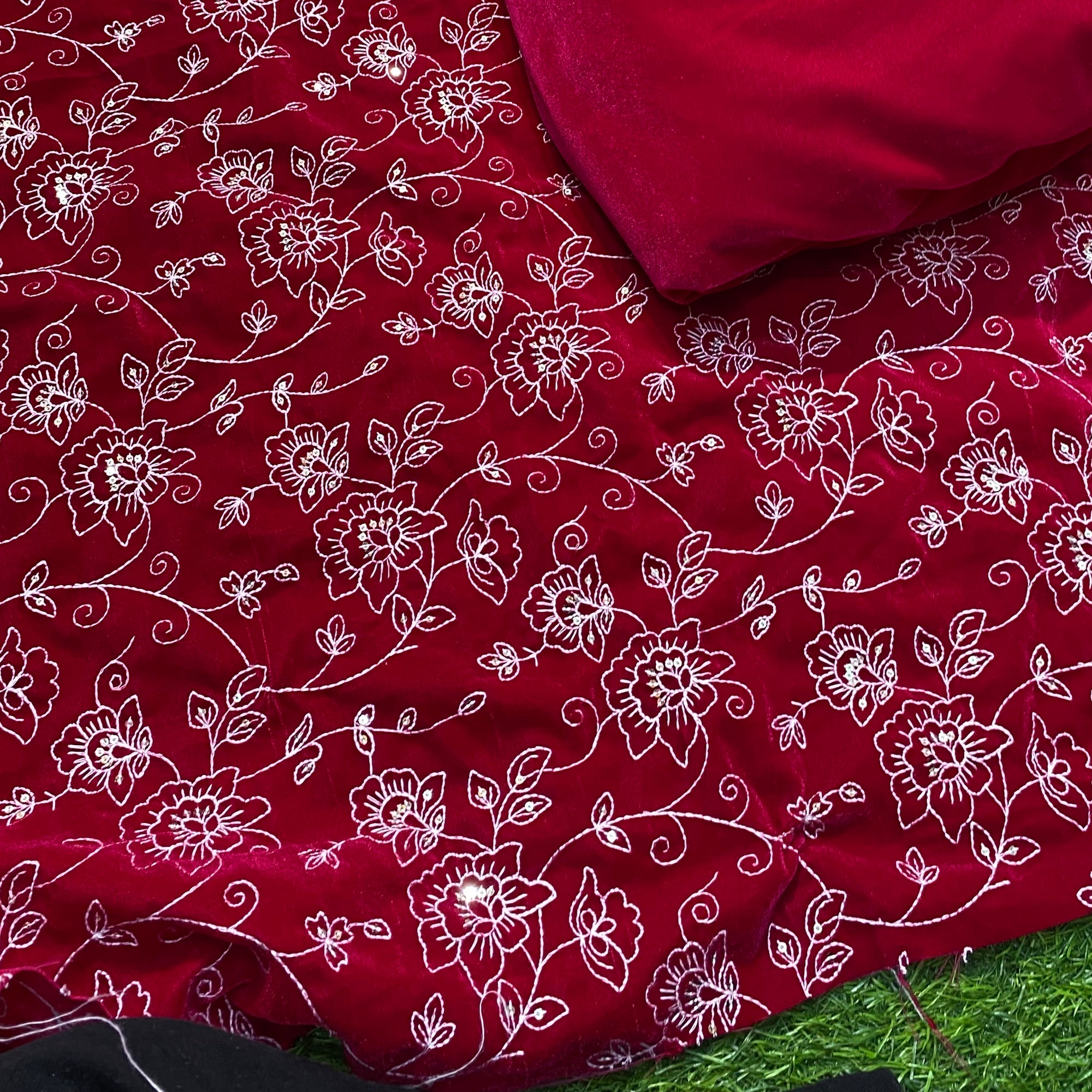 PREMIUM Quality Of Velvet 11000 suits ♥️