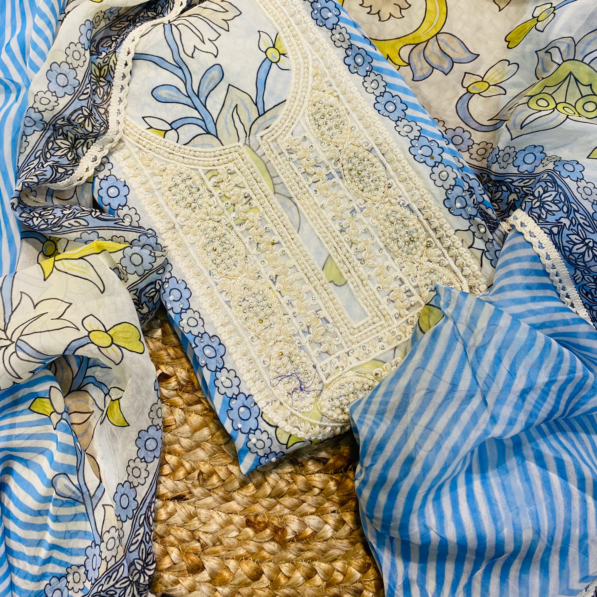 Most Premium Quality Of Suits - Complete Suit ❤