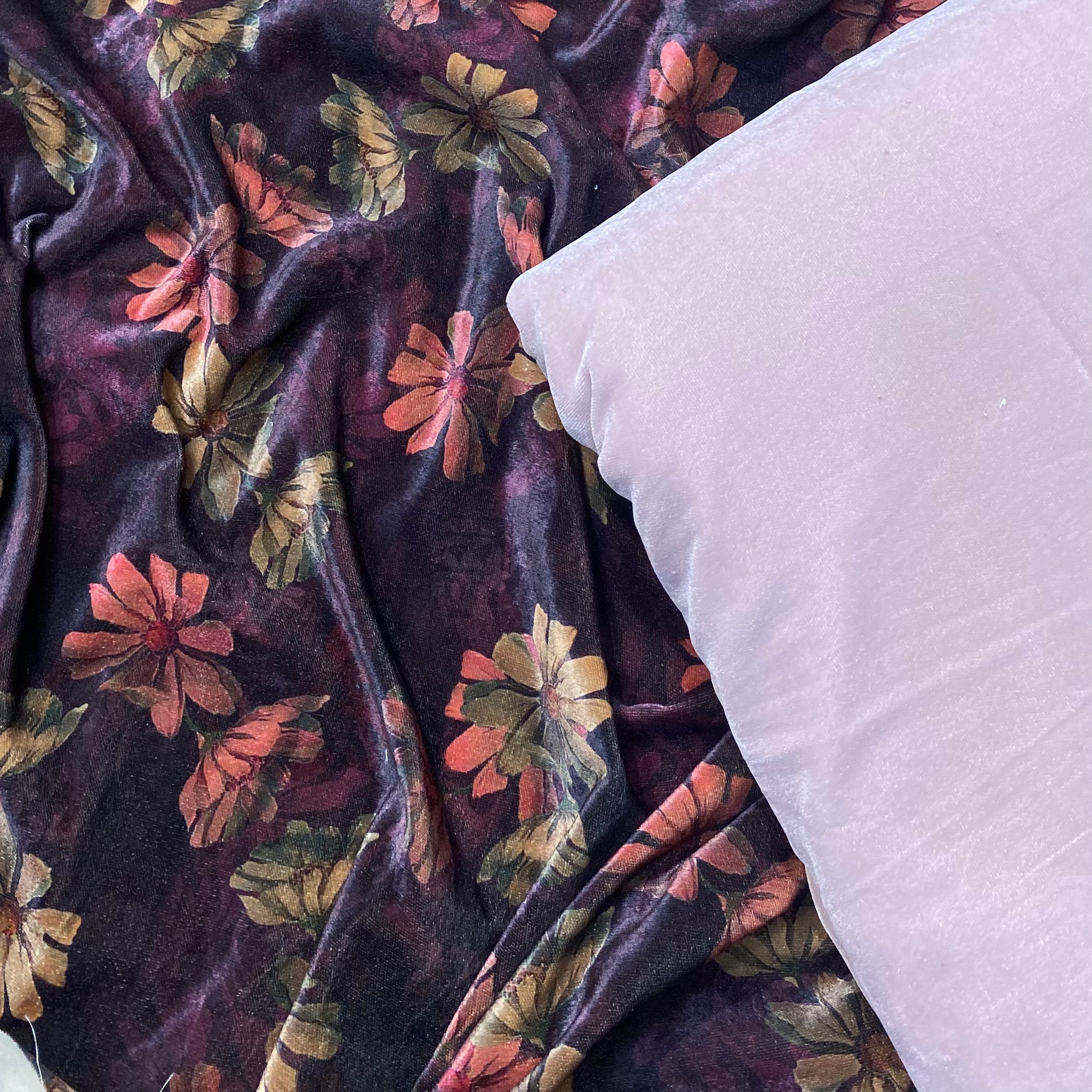 PREMIUM Quality Of Velvet 11000 suits ♥️