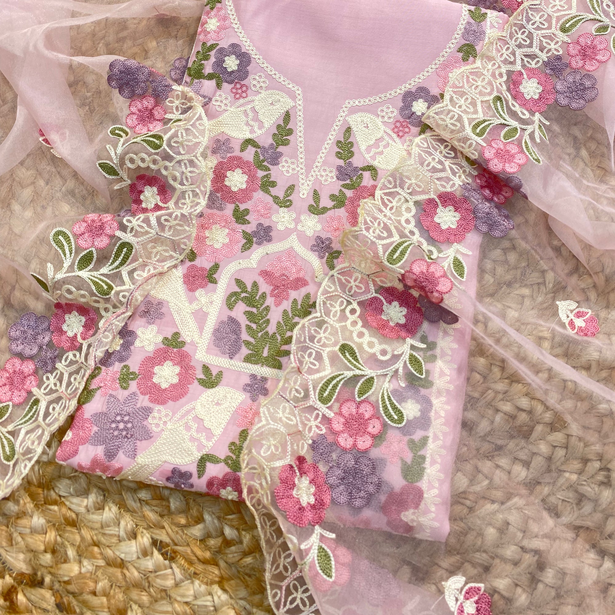 Most Premium Quality Of Suits - Complete Suit ❤