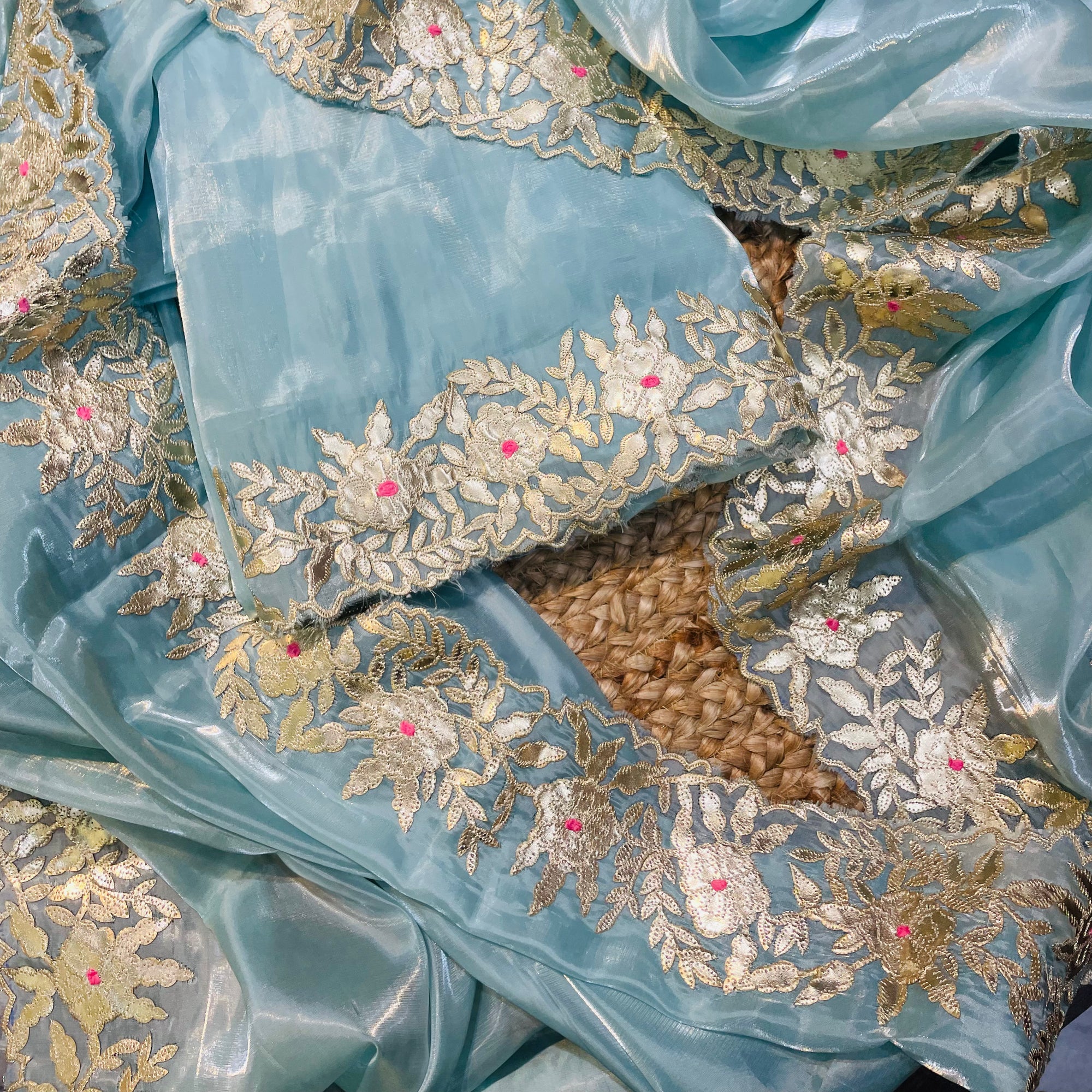 Most Premium Quality Of Suits - Complete Suit ❤