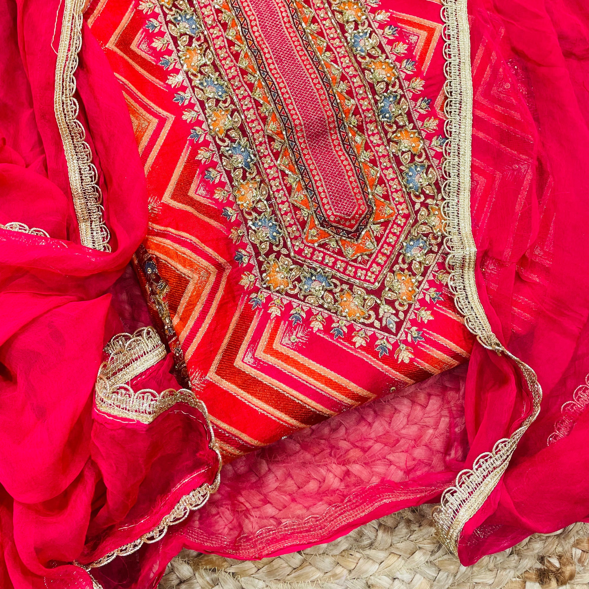 Most Premium Quality Of Suits - Complete Suit ❤