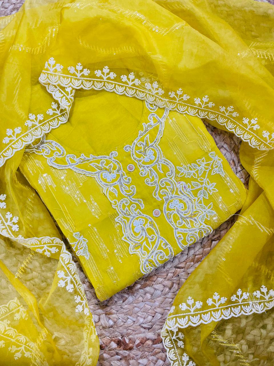 Most Premium Quality Of Suits - Complete Suit ❤