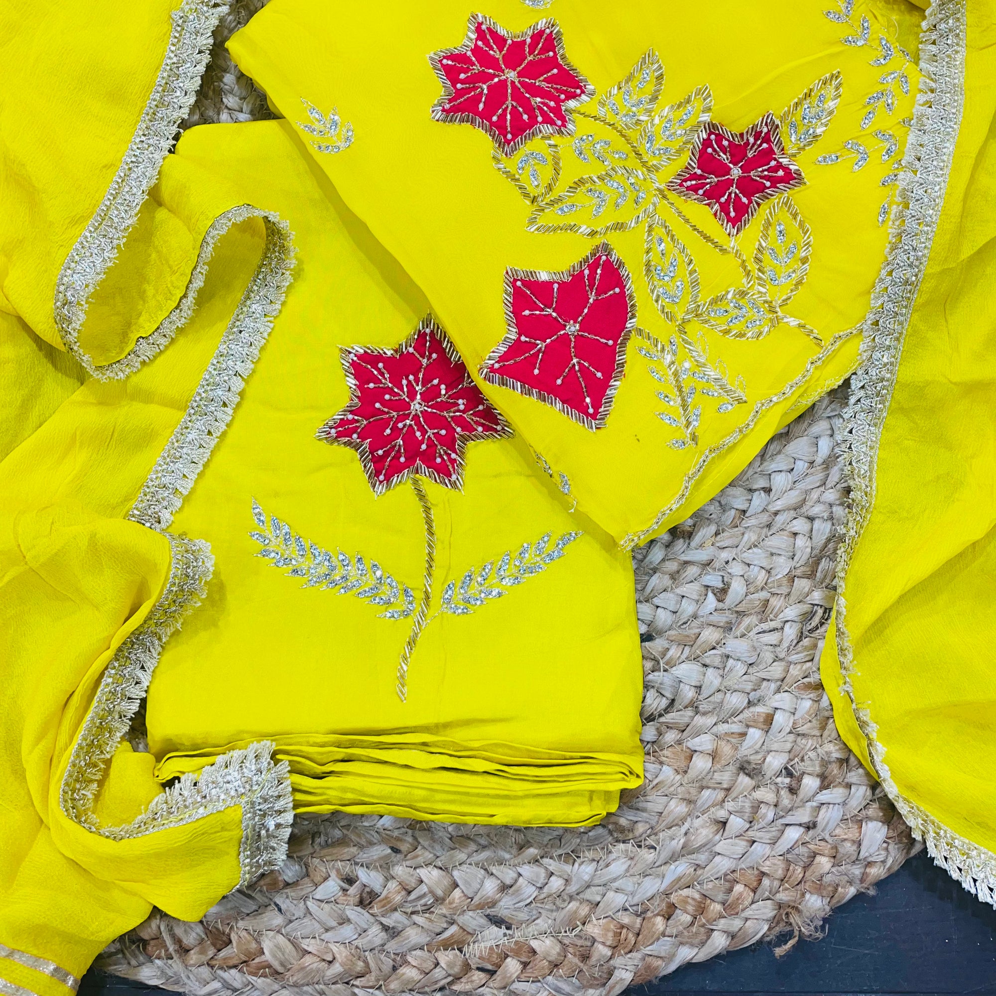 Most Premium Quality Of Suits - Complete Suit ❤