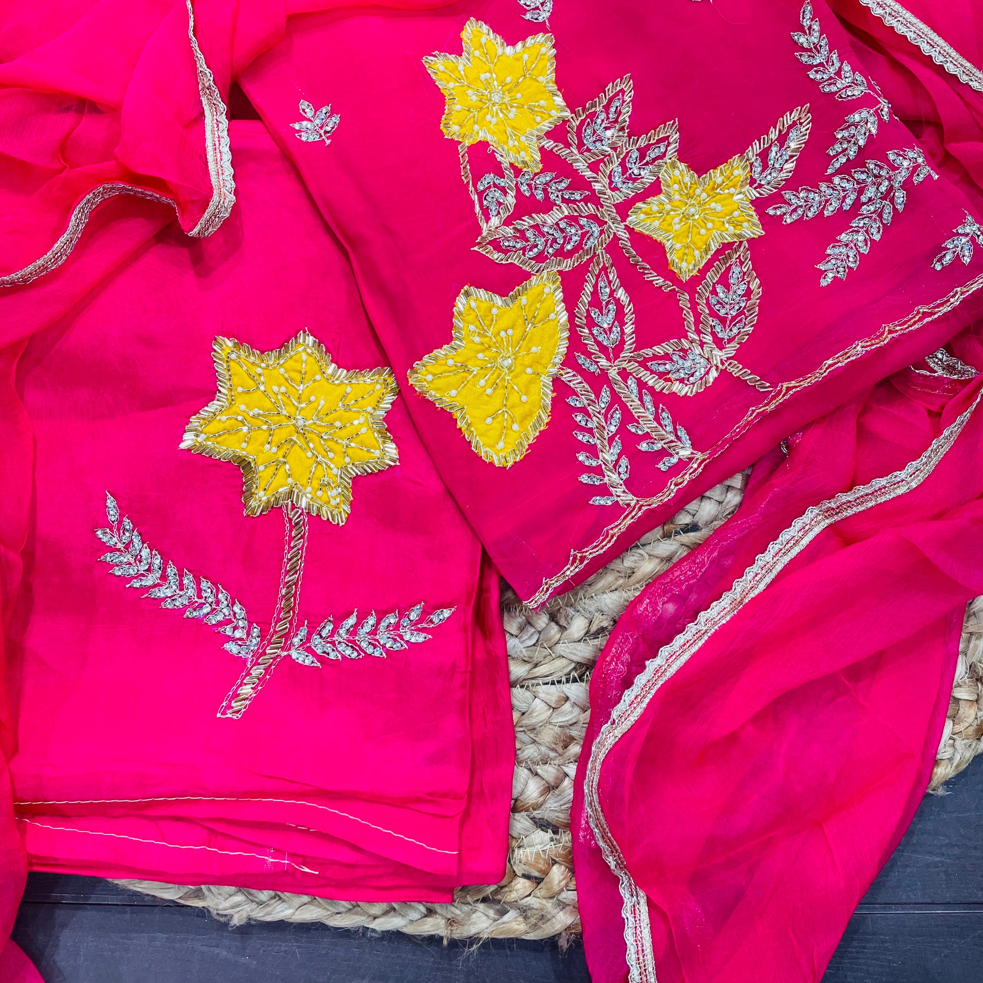 Most Premium Quality Of Suits - Complete Suit ❤