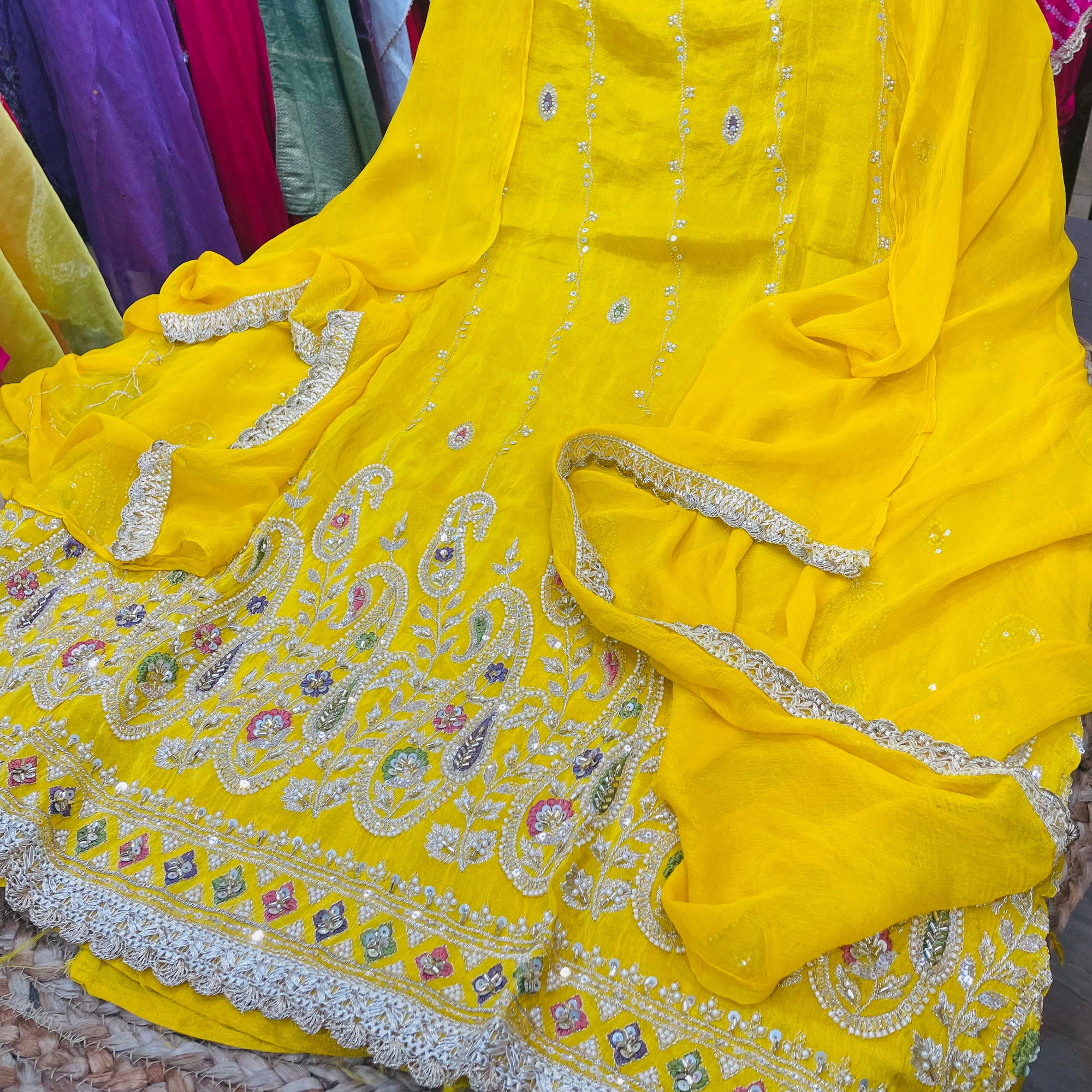 Most Premium Quality Of Suits - Complete Suit ❤