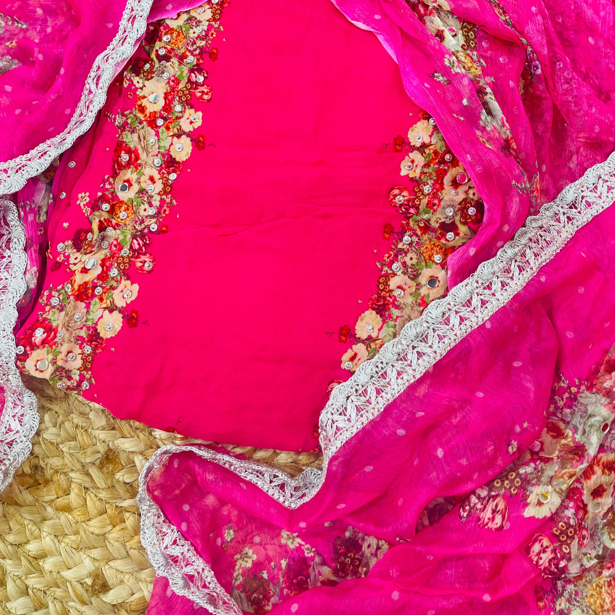 Most Premium Quality Of Suits - Complete Suit ❤