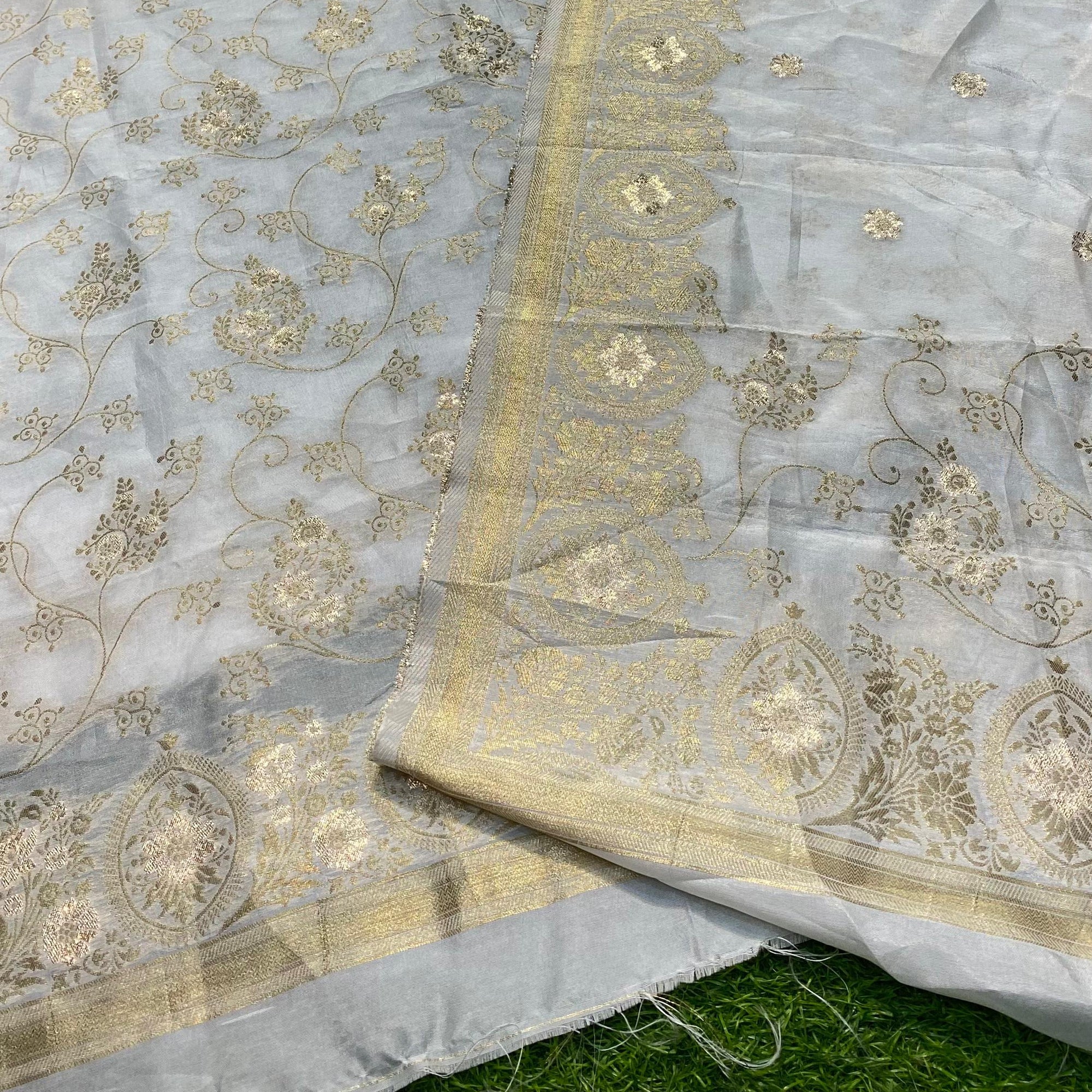 Most Premium Quality Of Suits - Dola Silk Dyeable  ( Complete Suit With SALWAAR)