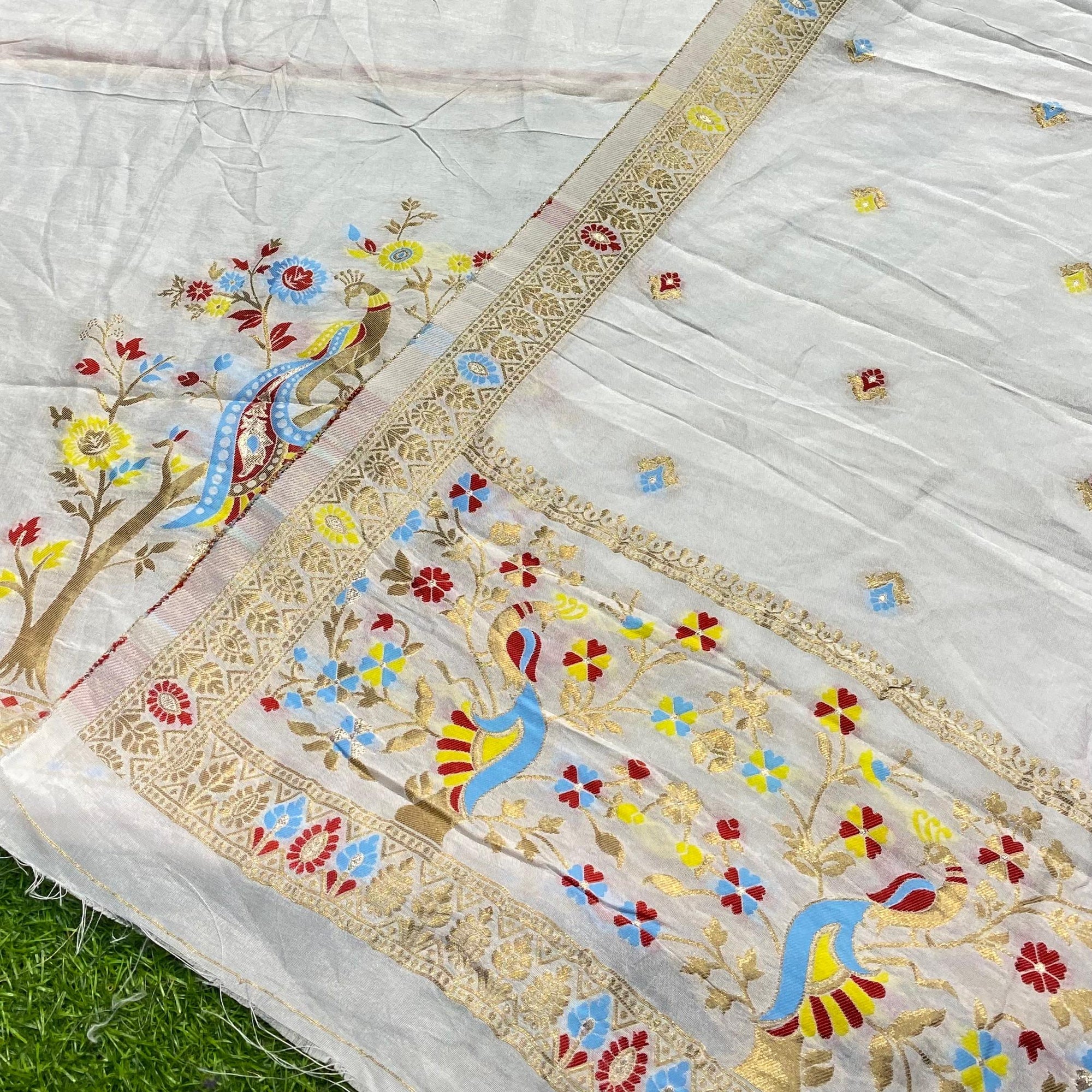 Most Premium Quality Of Suits - Dola Silk Dyeable  ( Complete Suit With SALWAAR)