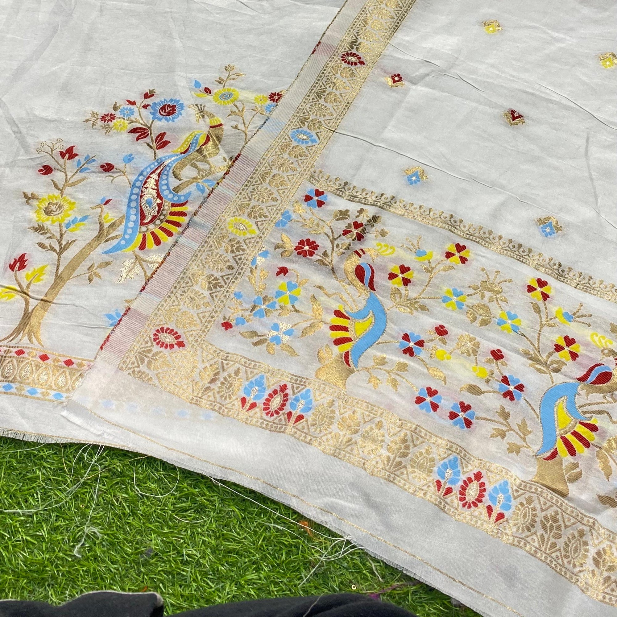 Most Premium Quality Of Suits - Dola Silk Dyeable  ( Complete Suit With SALWAAR)