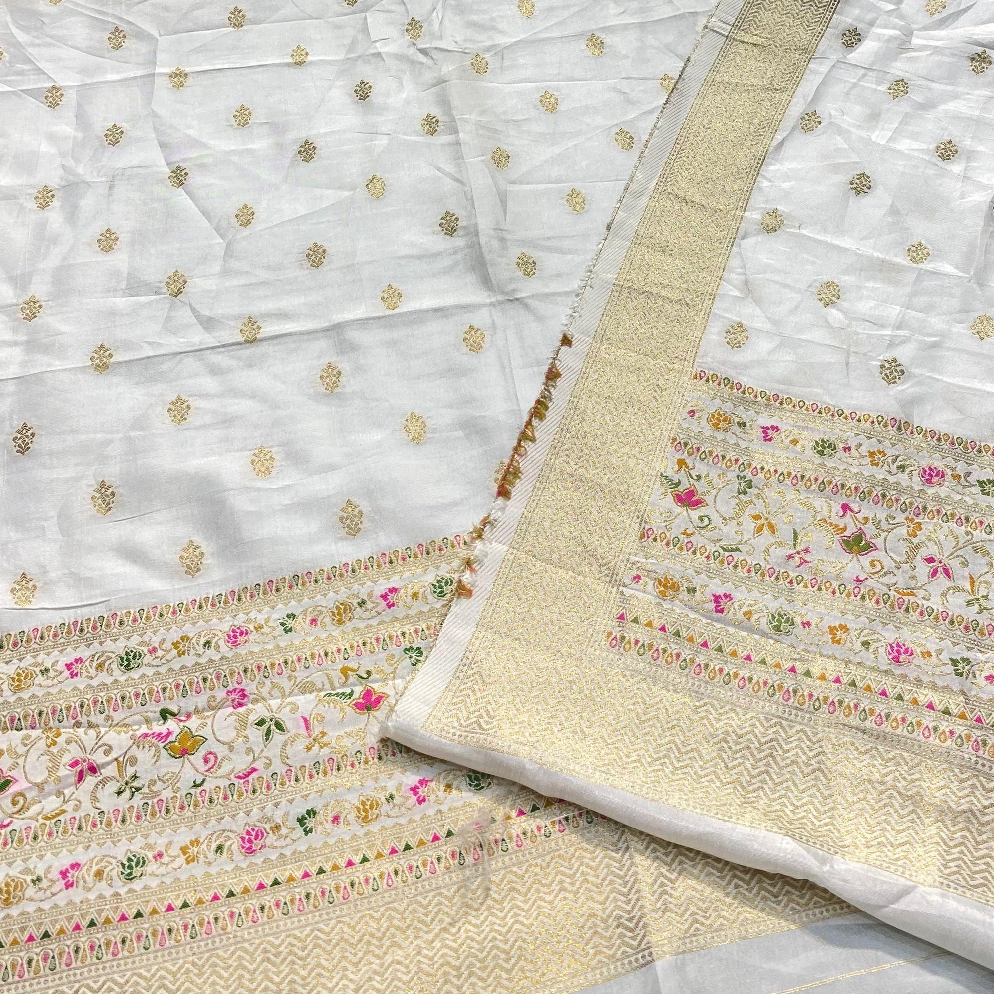 Most Premium Quality Of Suits - Dola Silk Dyeable  ( Complete Suit With SALWAAR)
