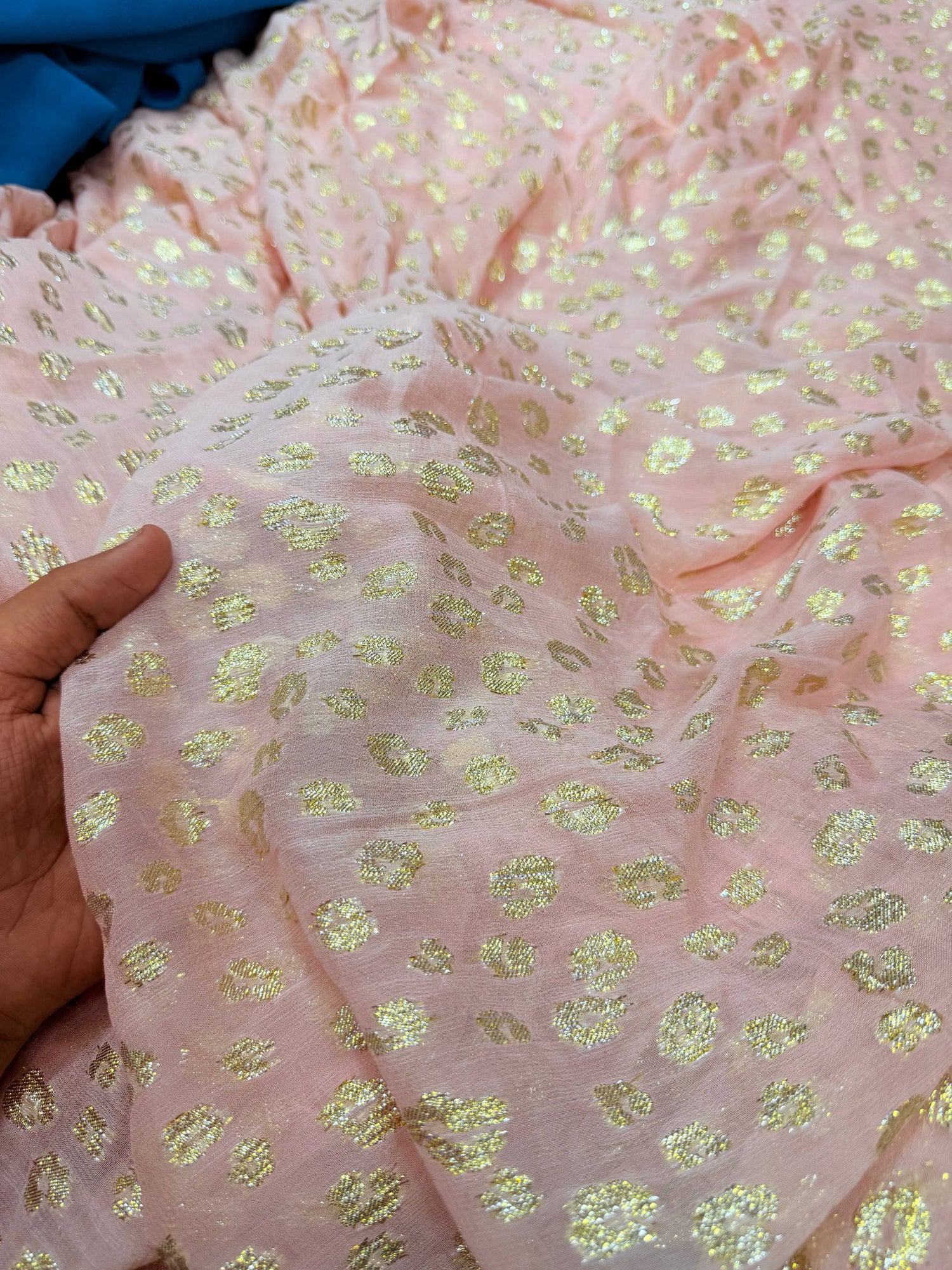 Most Premium Fine Zari Weaving On Pure Georgette FABRIC (Big WIDTH!!)