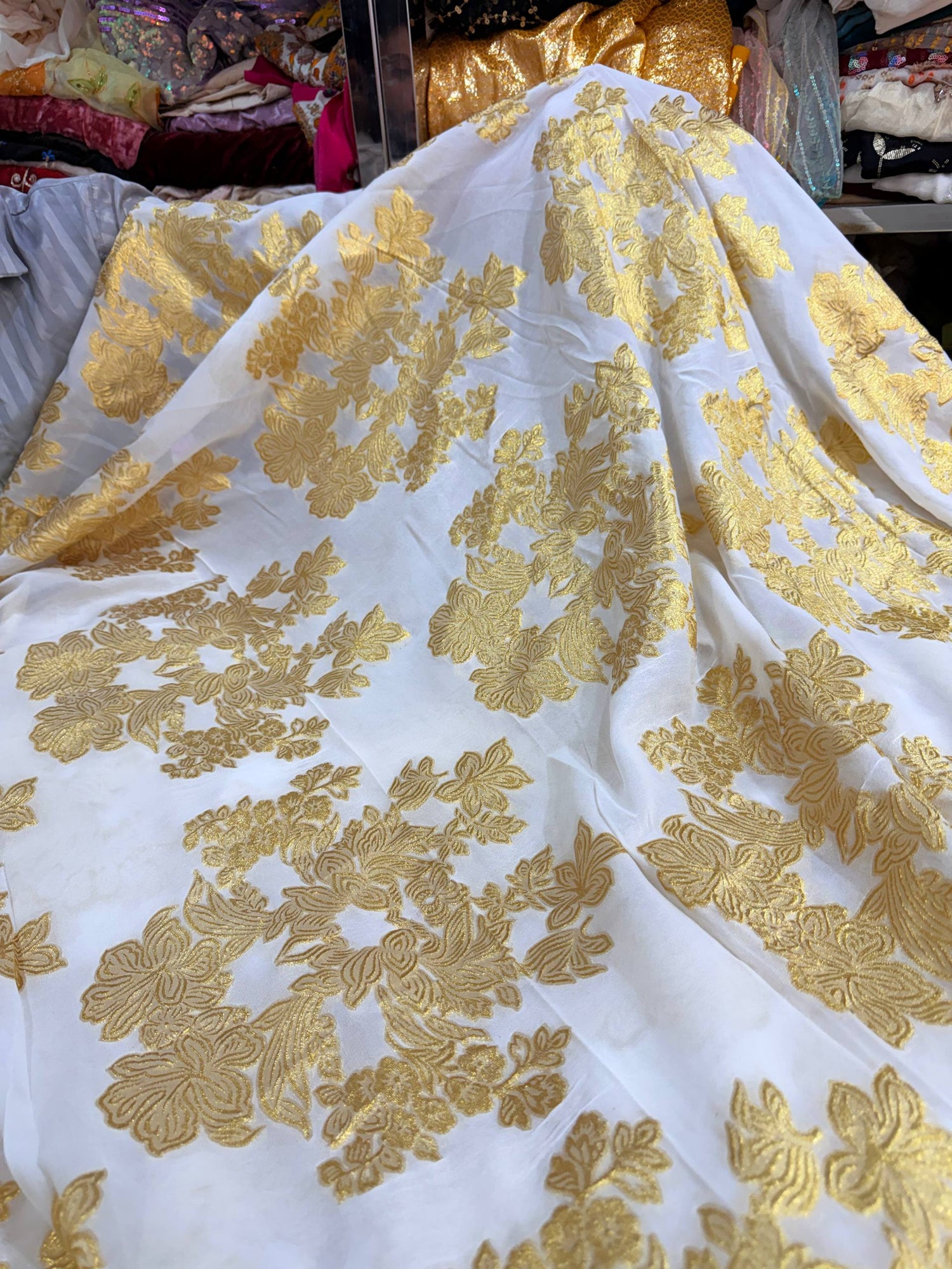 Most Premium Fine Zari Weaving On Pure Georgette FABRIC (Big WIDTH!!) Dyeable Also