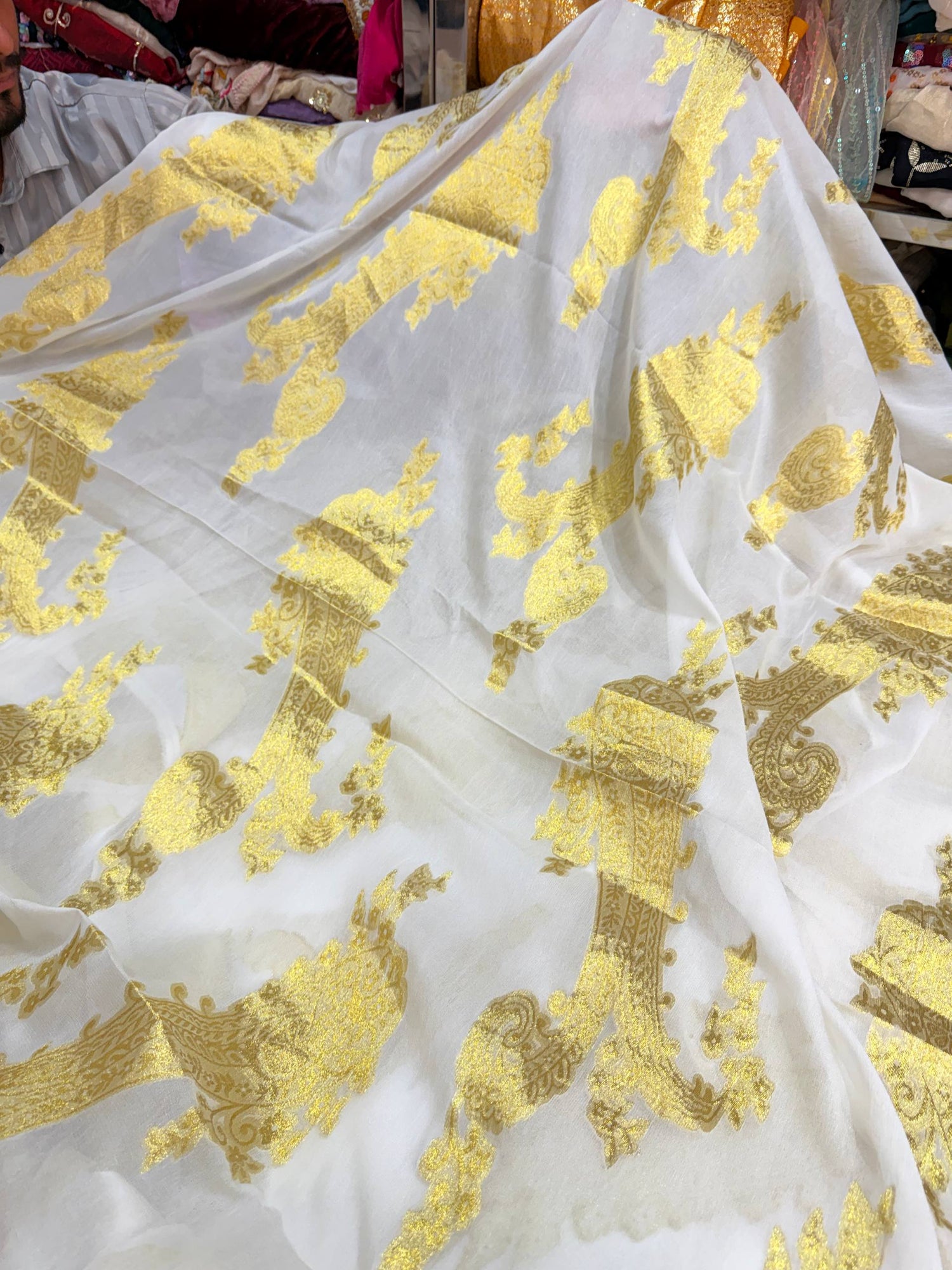 Most Premium Fine Zari Weaving On Pure Georgette FABRIC (Big WIDTH!!) Dyeable Also