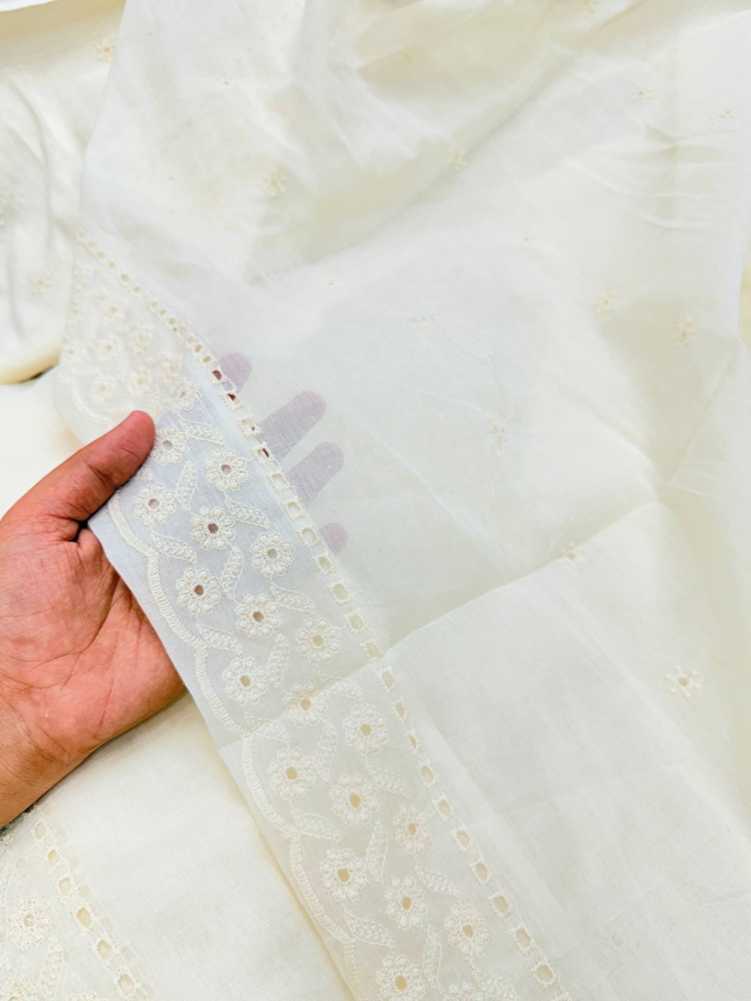Pure Mul Cotton Chikankari Hakuba Dupatta (Full Size) (Dyeable Also)