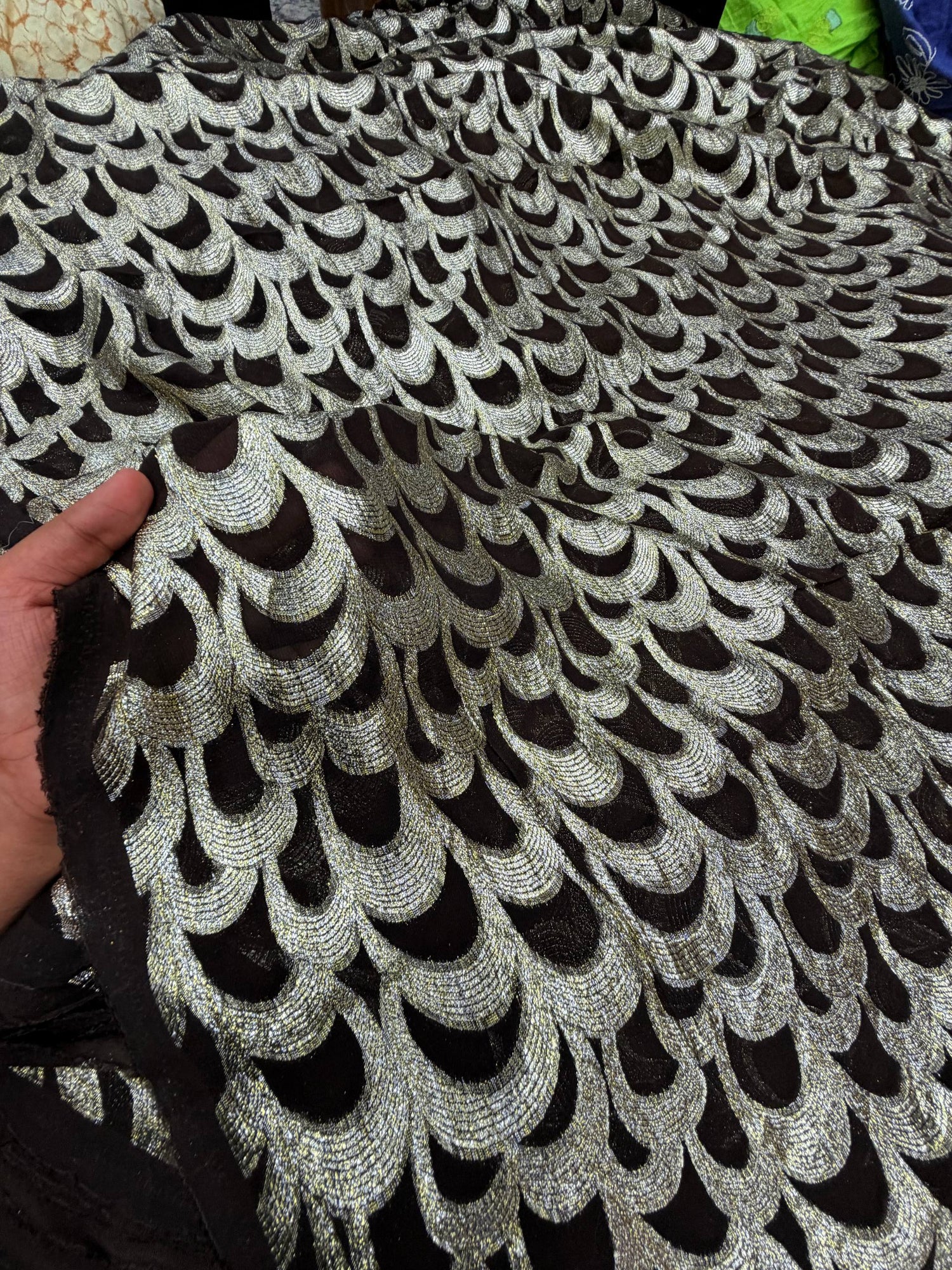 Most Premium Fine Zari Weaving On Pure Georgette FABRIC (Big WIDTH!!)