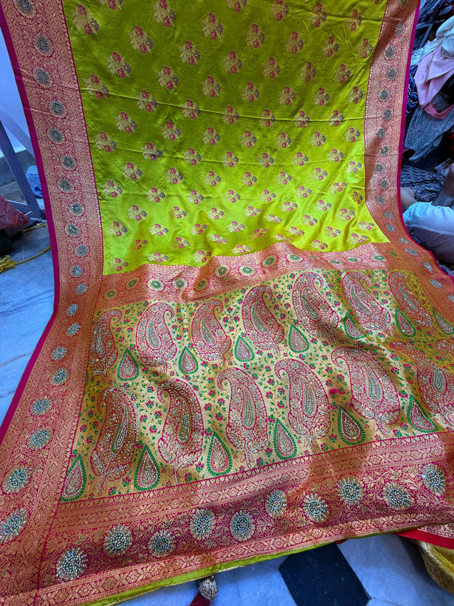 Most Premium Pure Kanjivaram Silk Sarees (Complete Saree With Blouse)