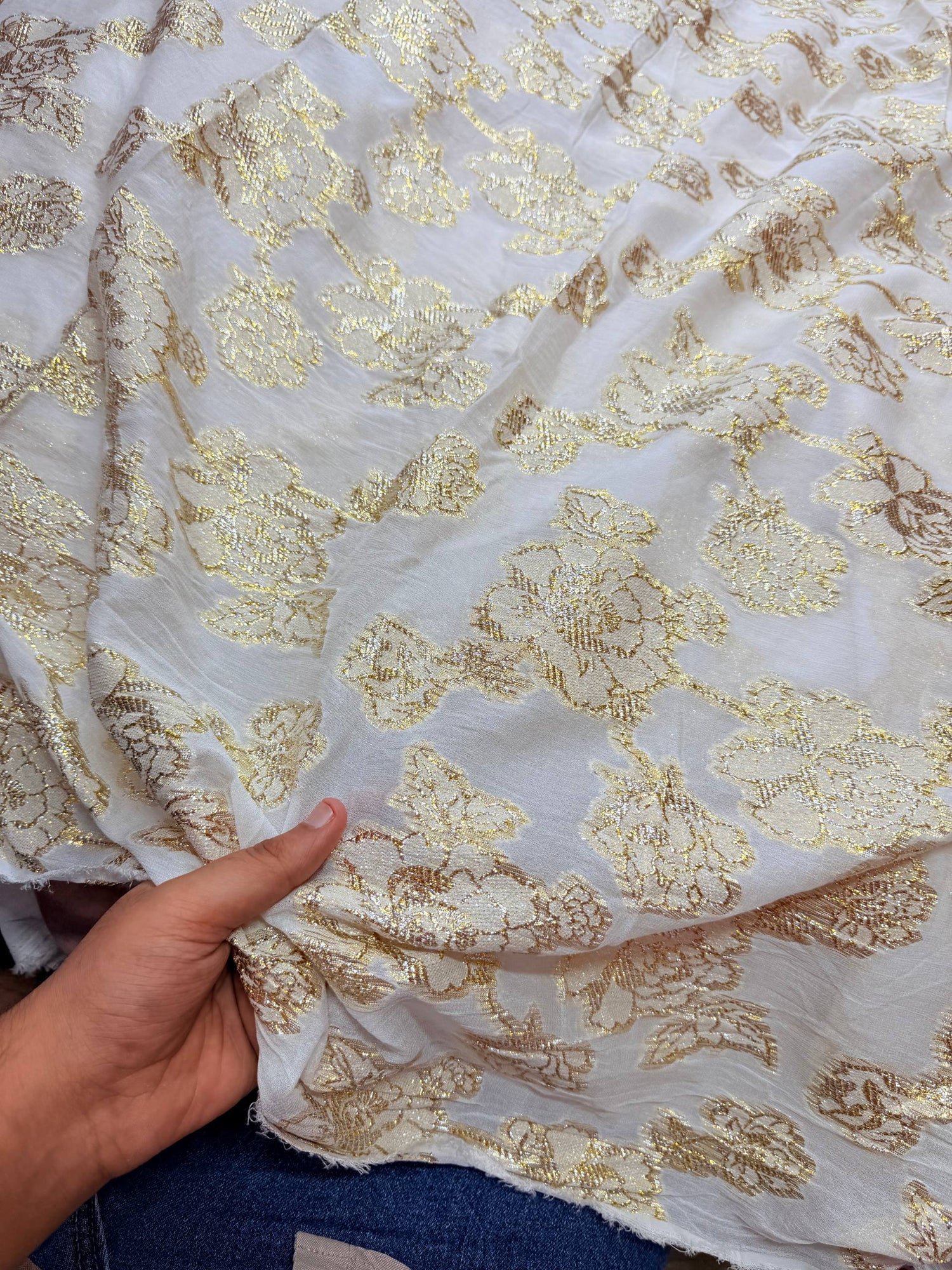 Most Premium Fine Zari Weaving On Pure Georgette FABRIC (Dyeable Also) (Big WIDTH!!)
