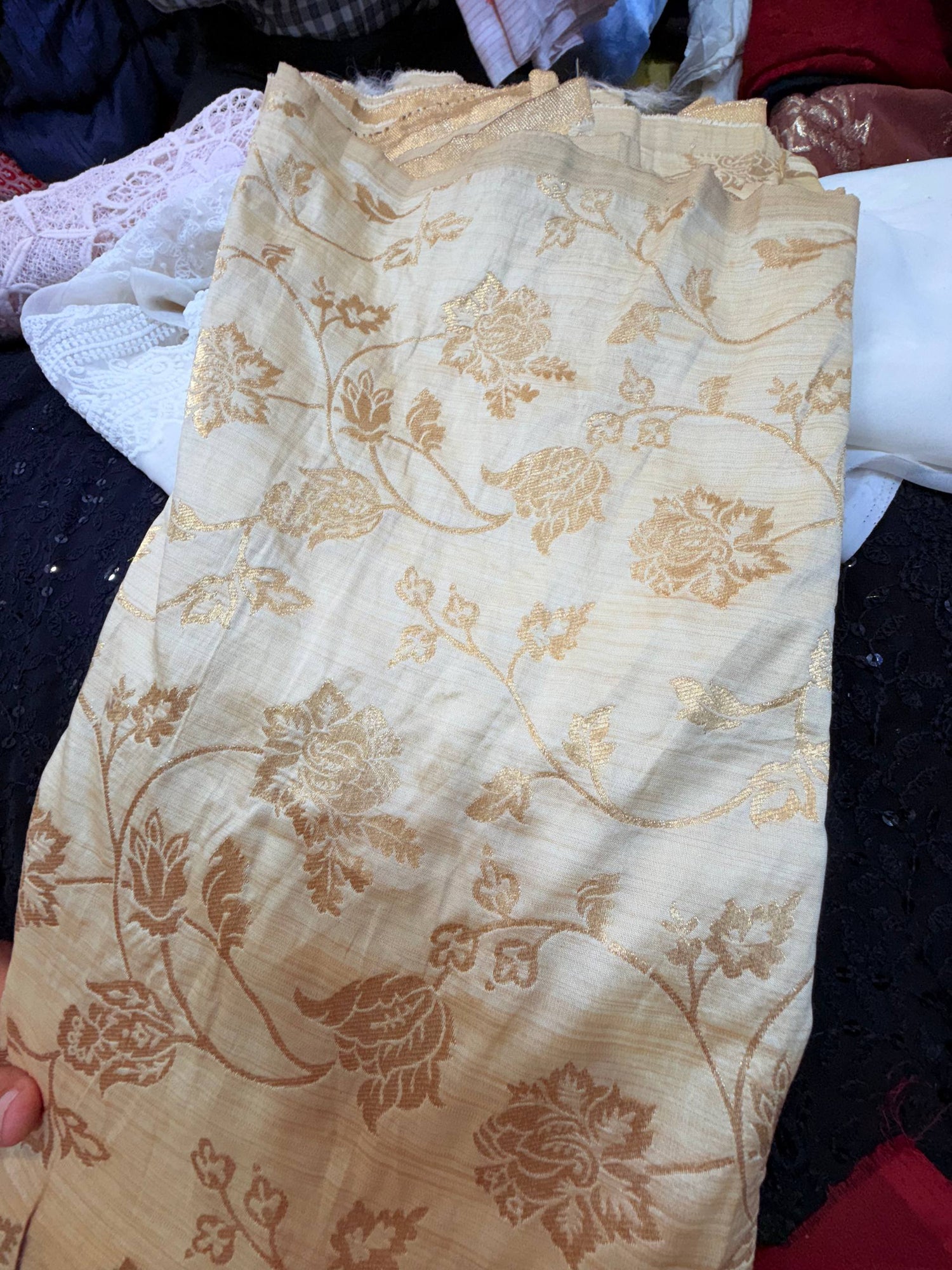 Premium FABRICS On (SALE Prices) Discount