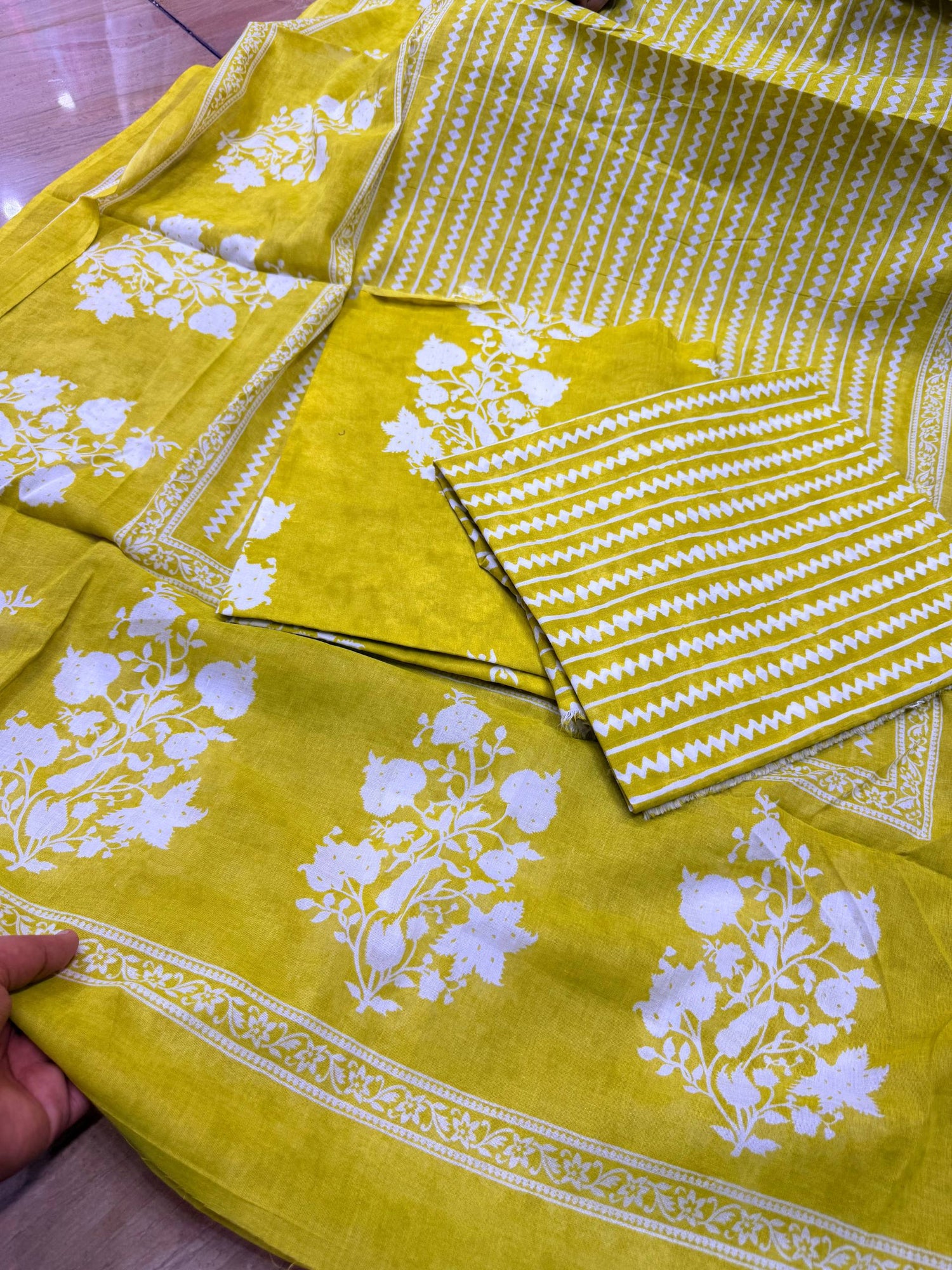 Premium BRANDED Pure Cotton PRINTED Suits (Complete Suit With Dupatta)
