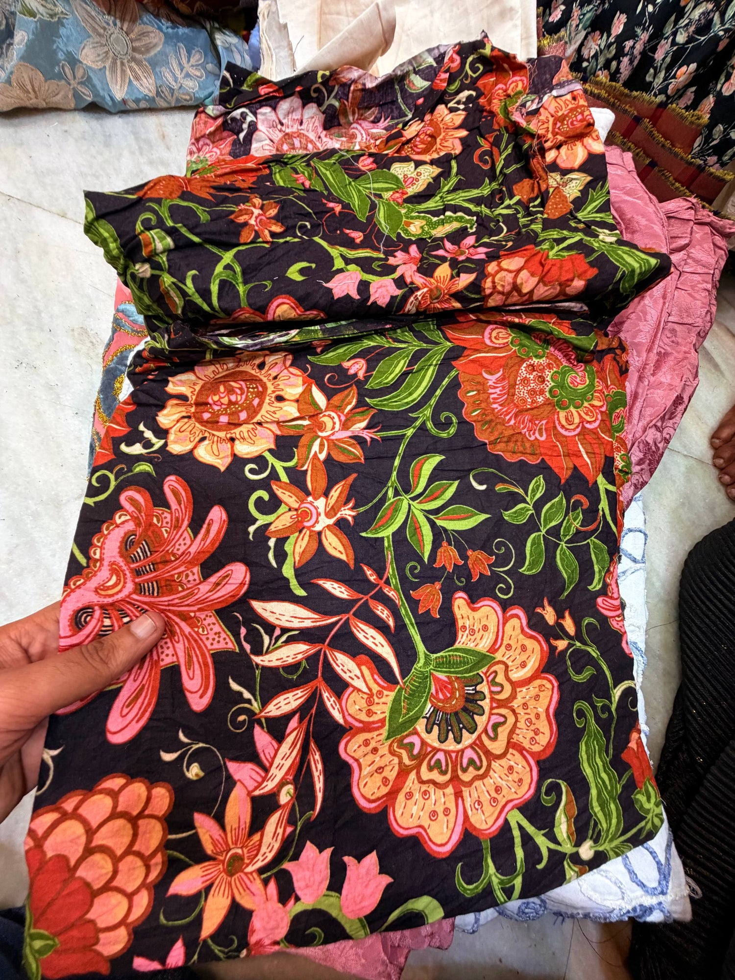 Premium FABRICS On (SALE Prices) Discount