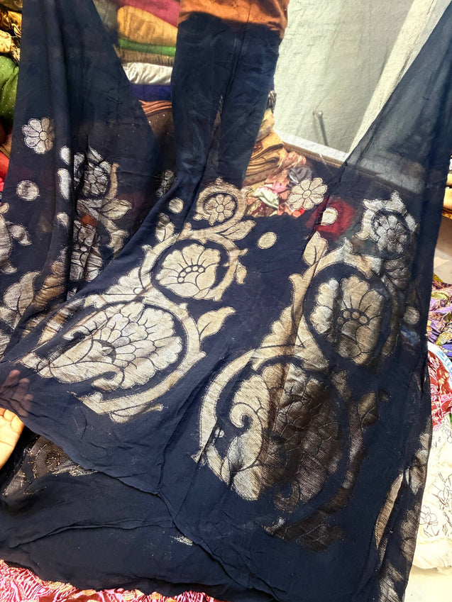 Most Premium Fine Weaving On Pure Georgette FABRIC