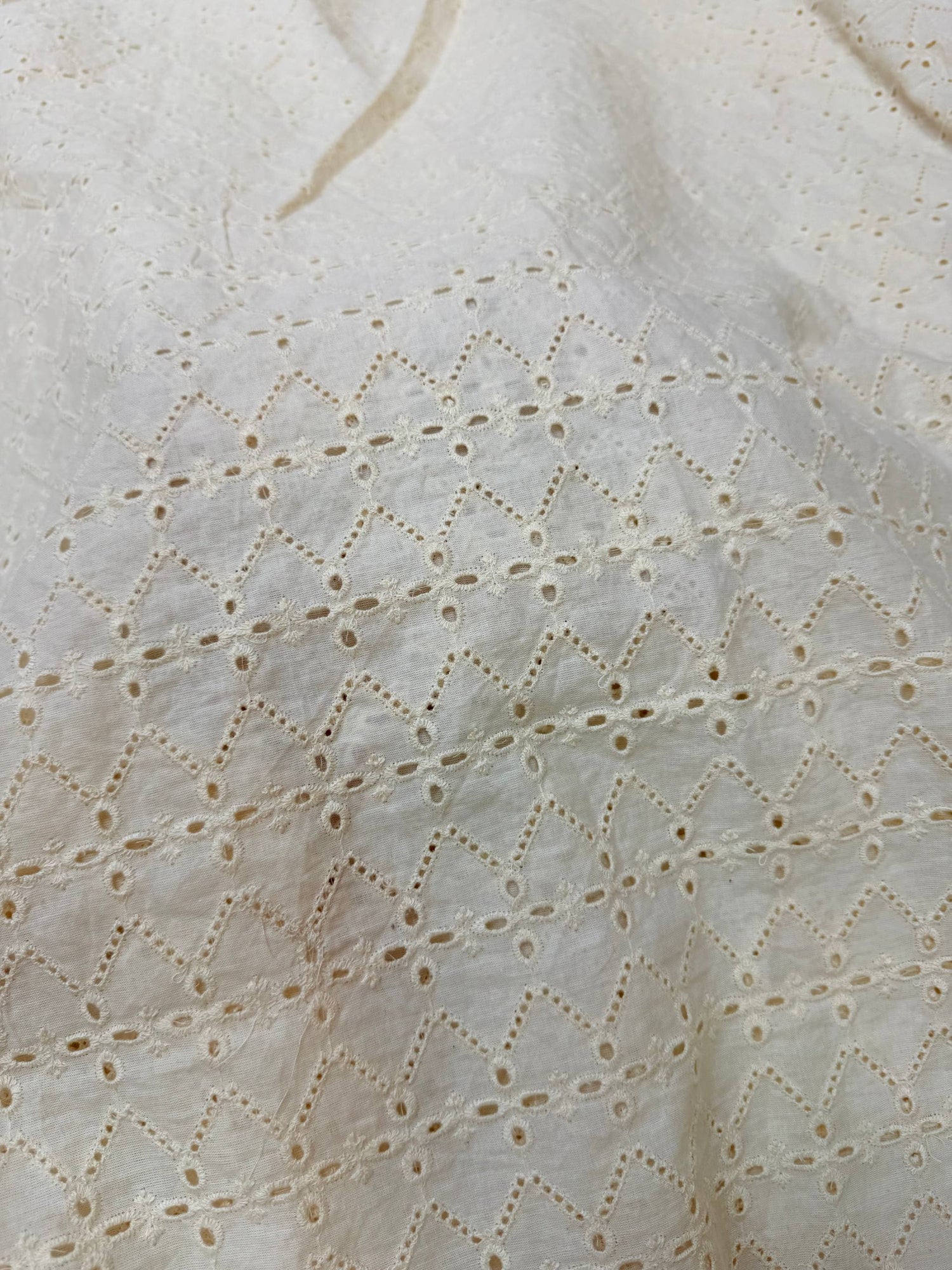 On Discounted PRICES !! Most Premium Hakuba Chikankari Cotton FABRIC (Big WIDTH!!)