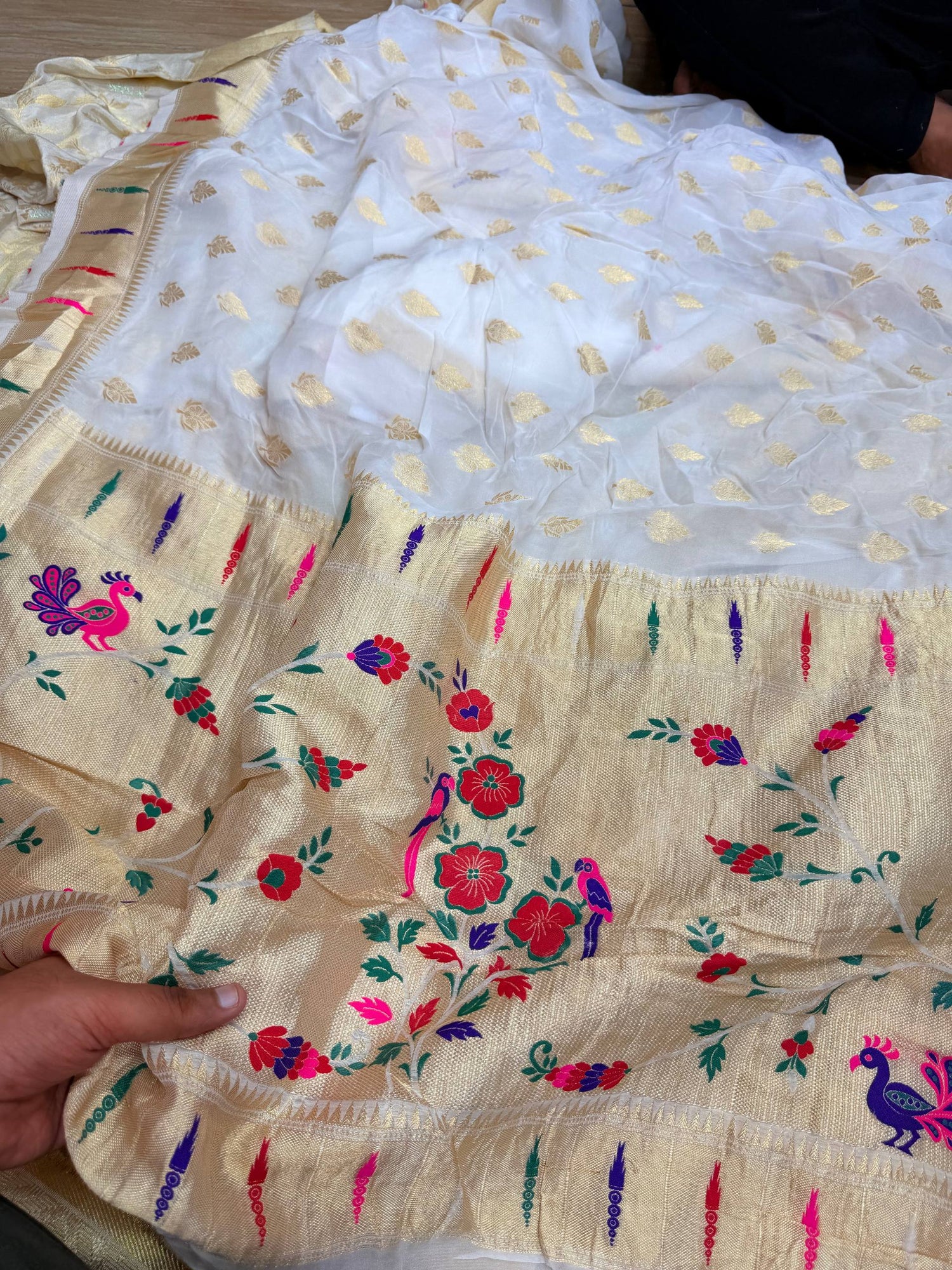 Most Premium Banarasi WEAVING SAREES On SALE PRICES