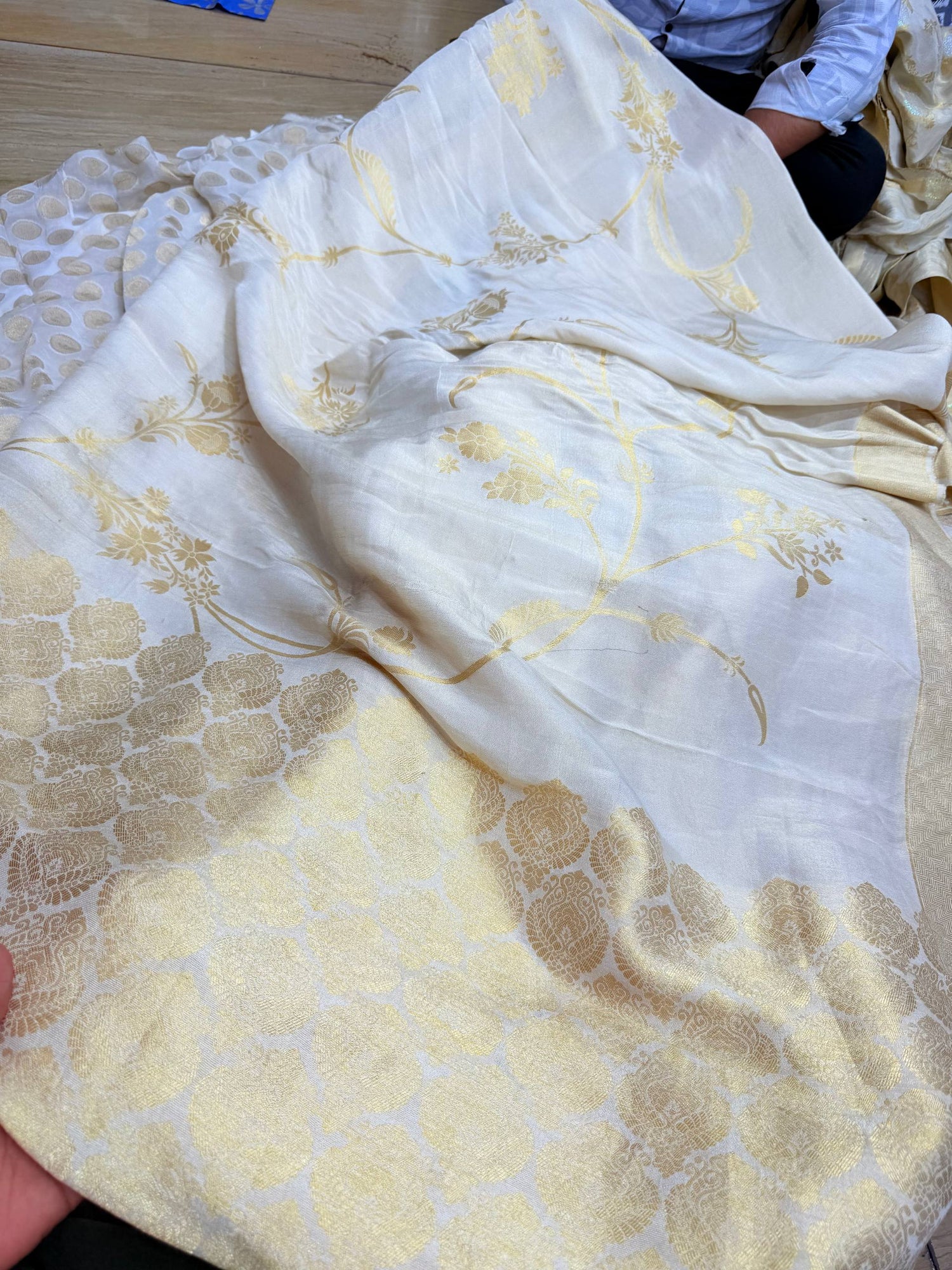 Most Premium Banarasi WEAVING SAREES On SALE PRICES