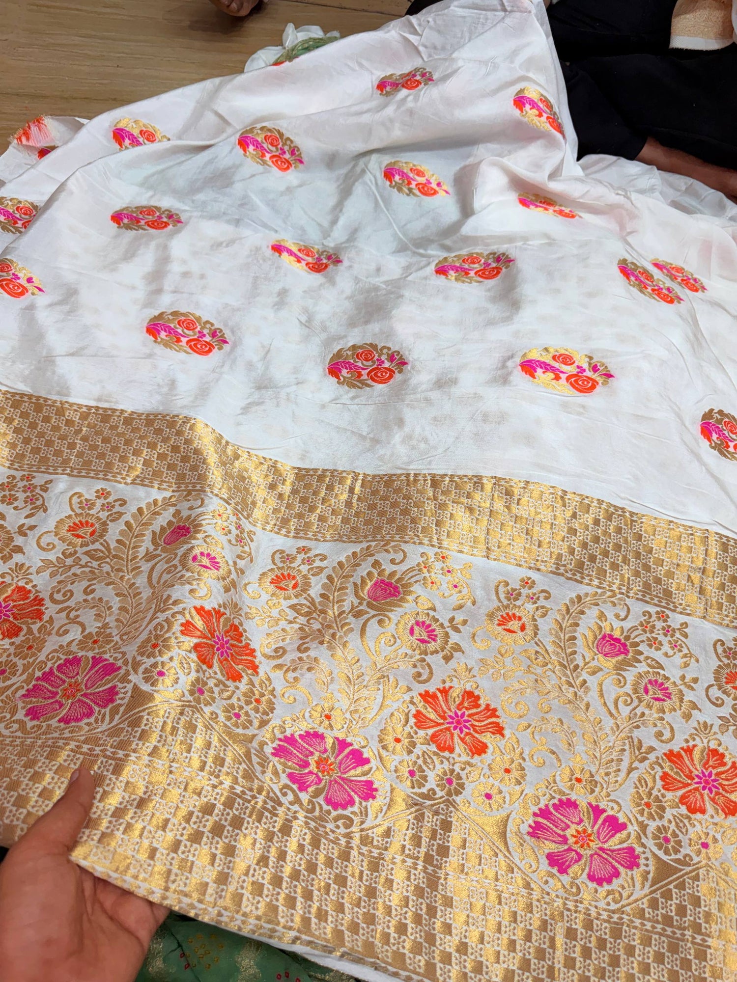 Most Premium Banarasi WEAVING SAREES On SALE PRICES